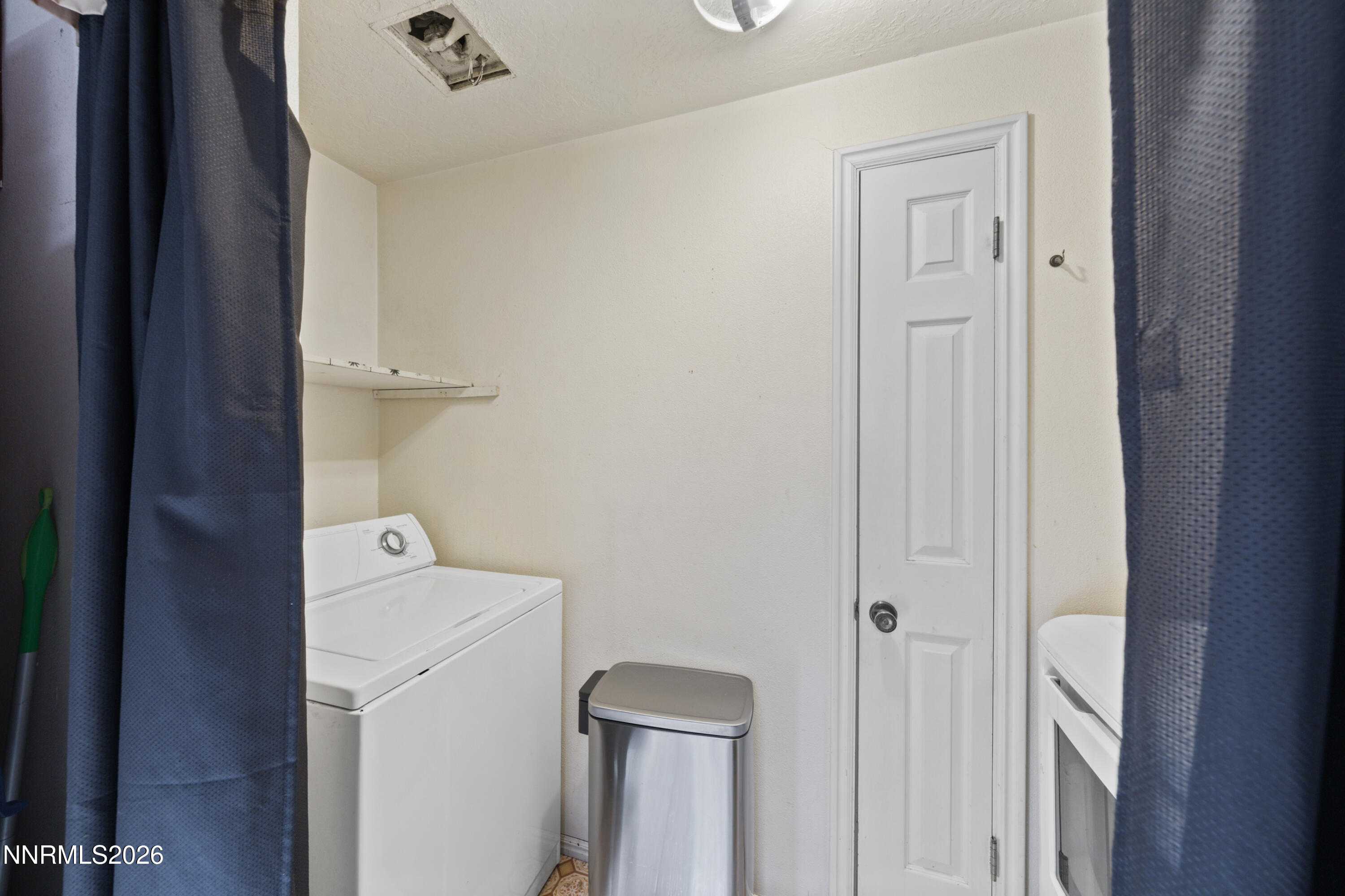 6775 Lotus Street Property Photo 11