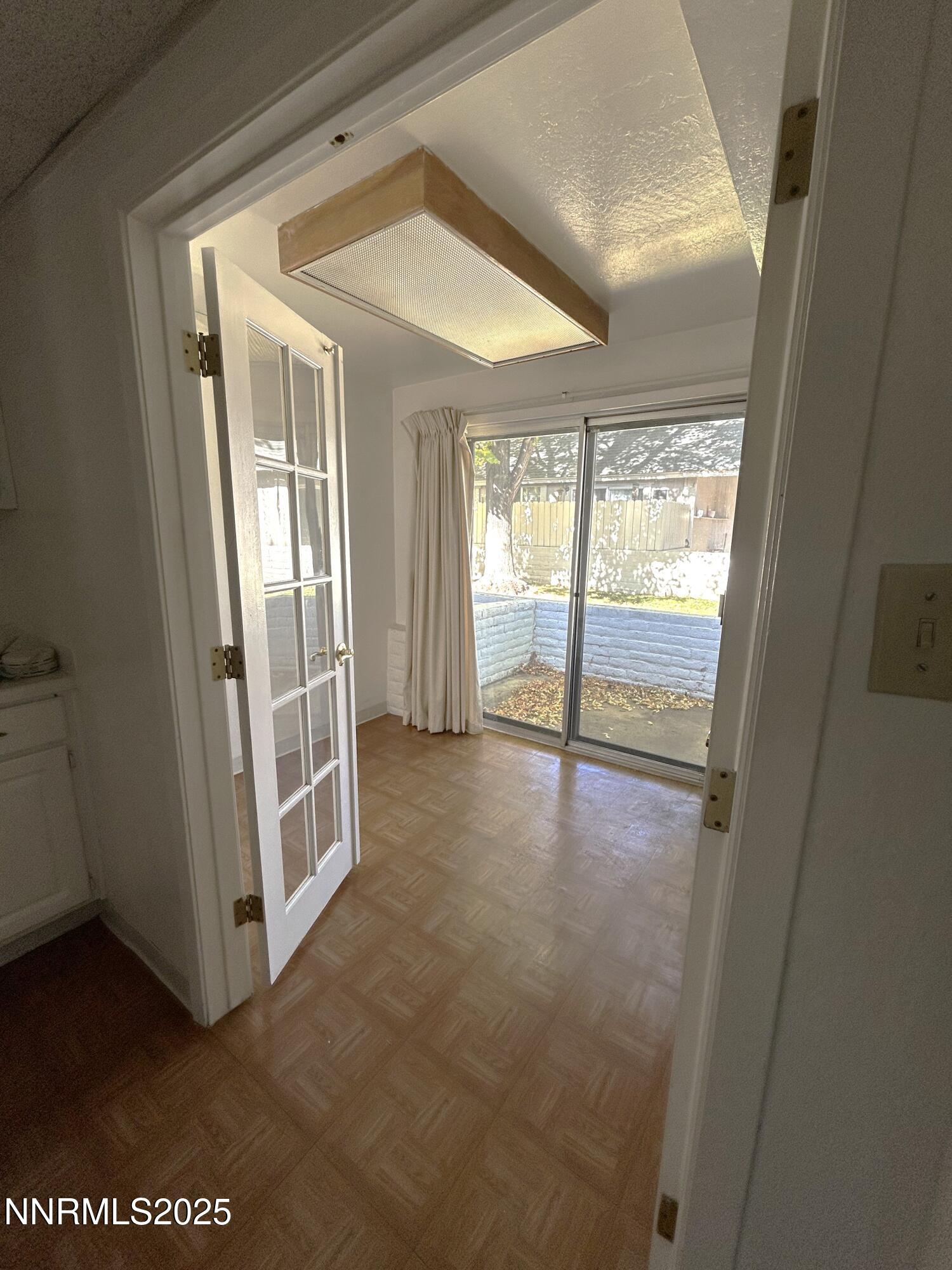 1706 London Circle Property Photo 6