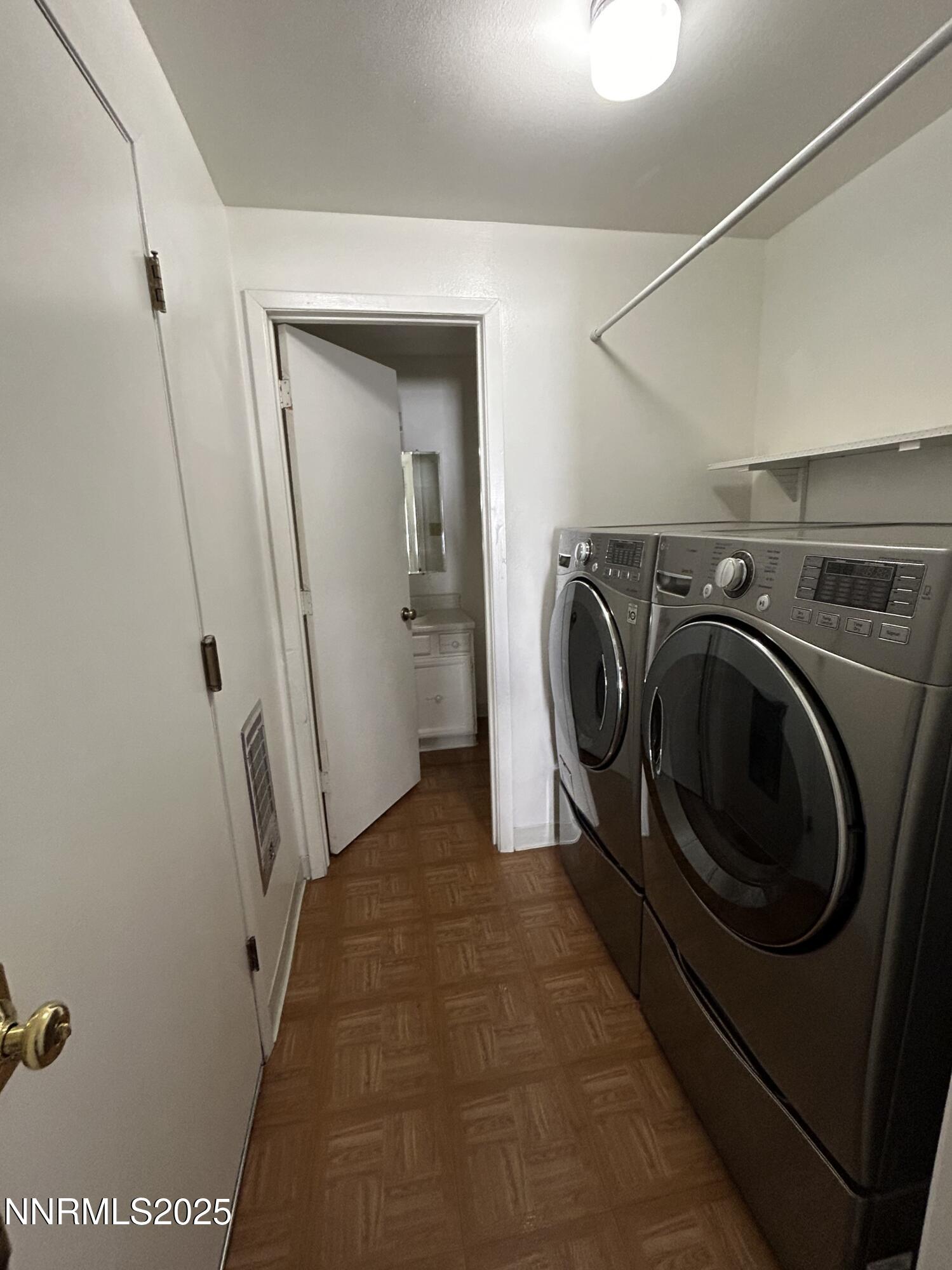 1706 London Circle Property Photo 7