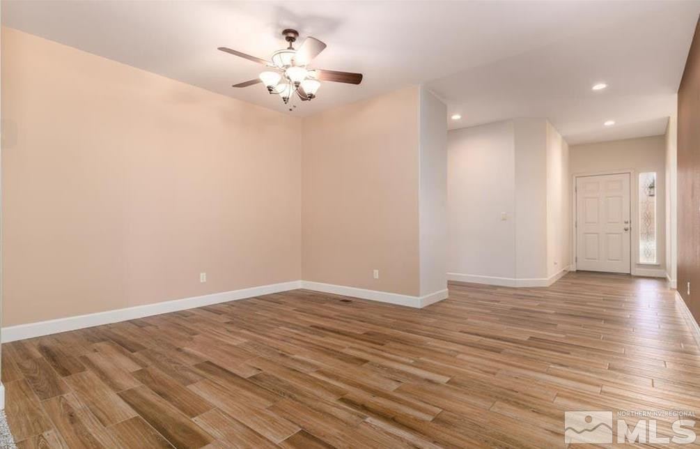 971 Iris Lane Property Photo 10