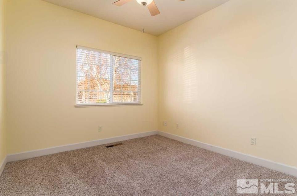 971 Iris Lane Property Photo 16