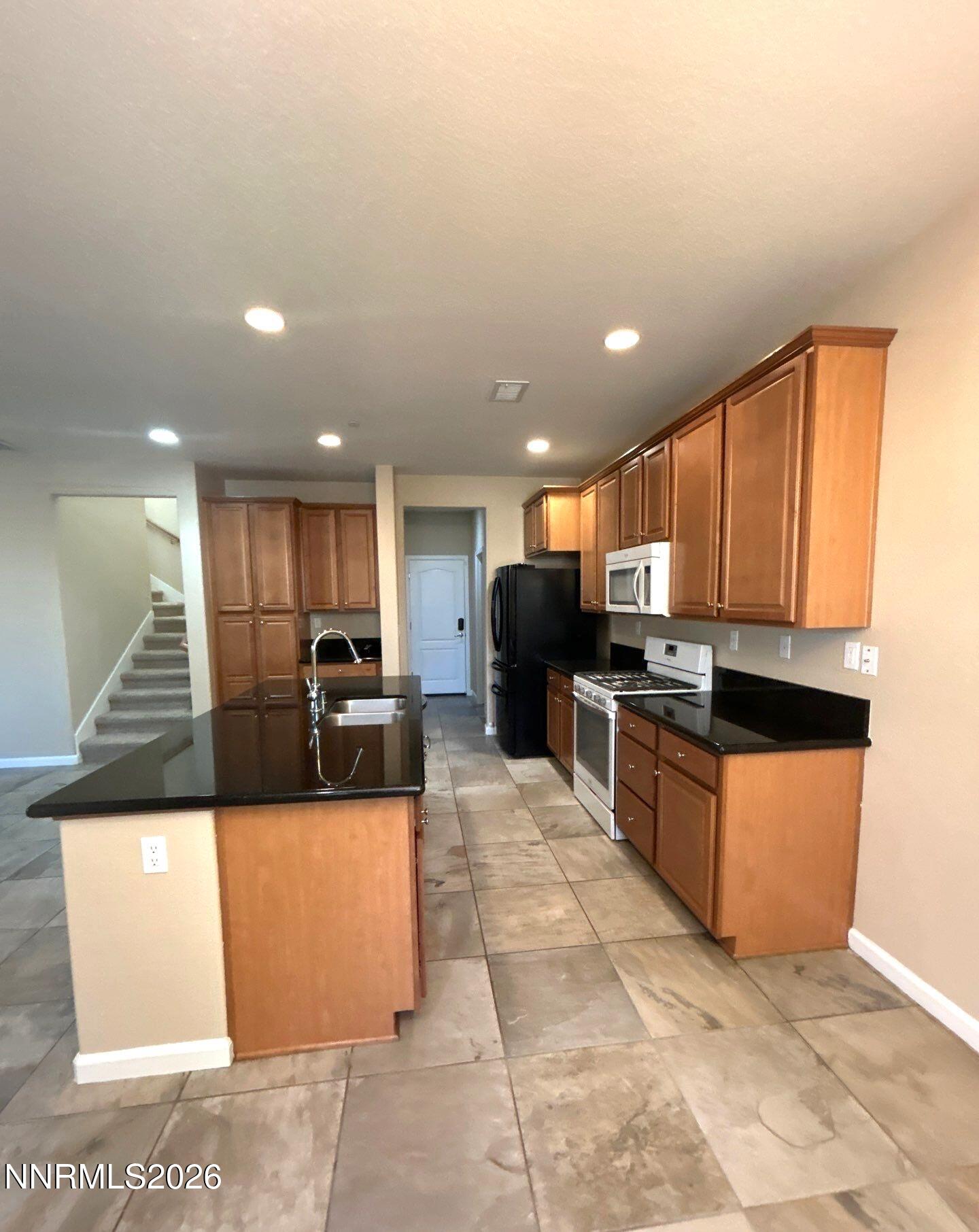 2726 Alessandro Drive Property Photo 2