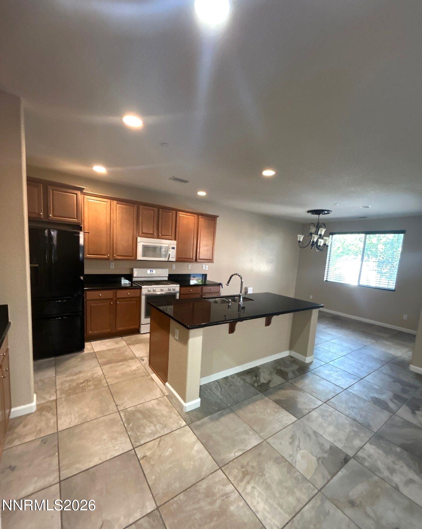 2726 Alessandro Drive Property Photo 3