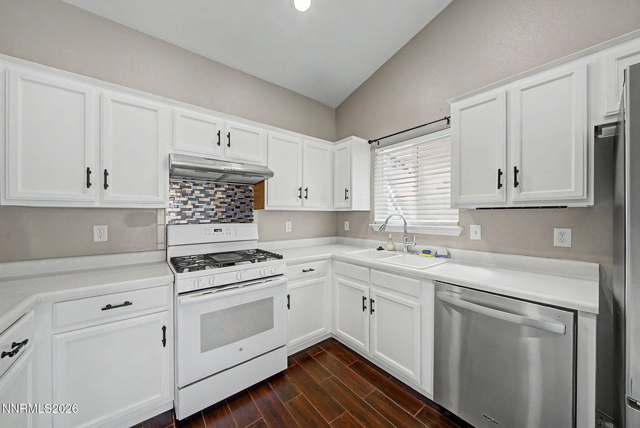 1660 Round Up Road Property Photo 16