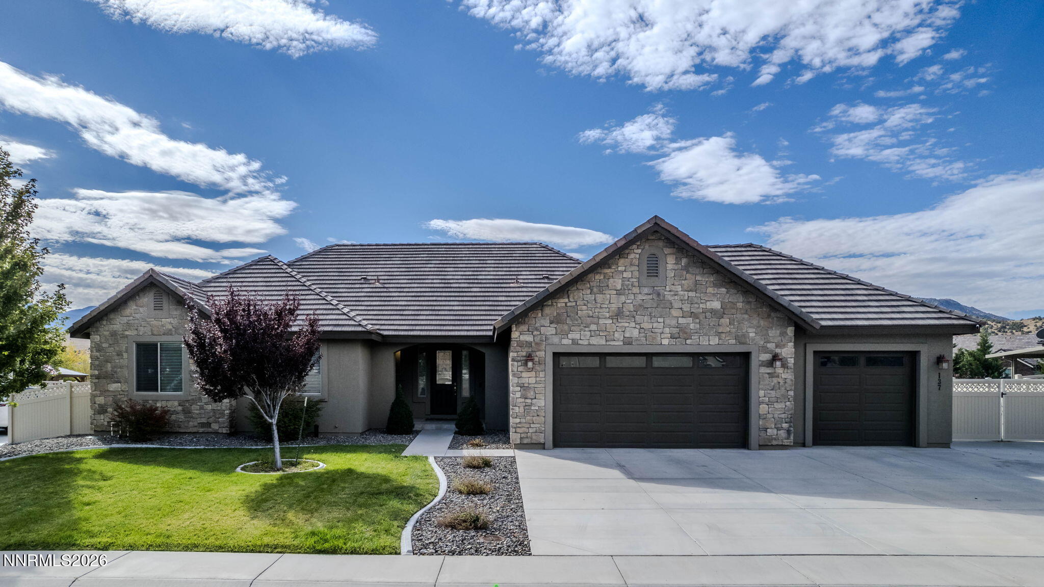 137 Denio Drive Property Photo 1