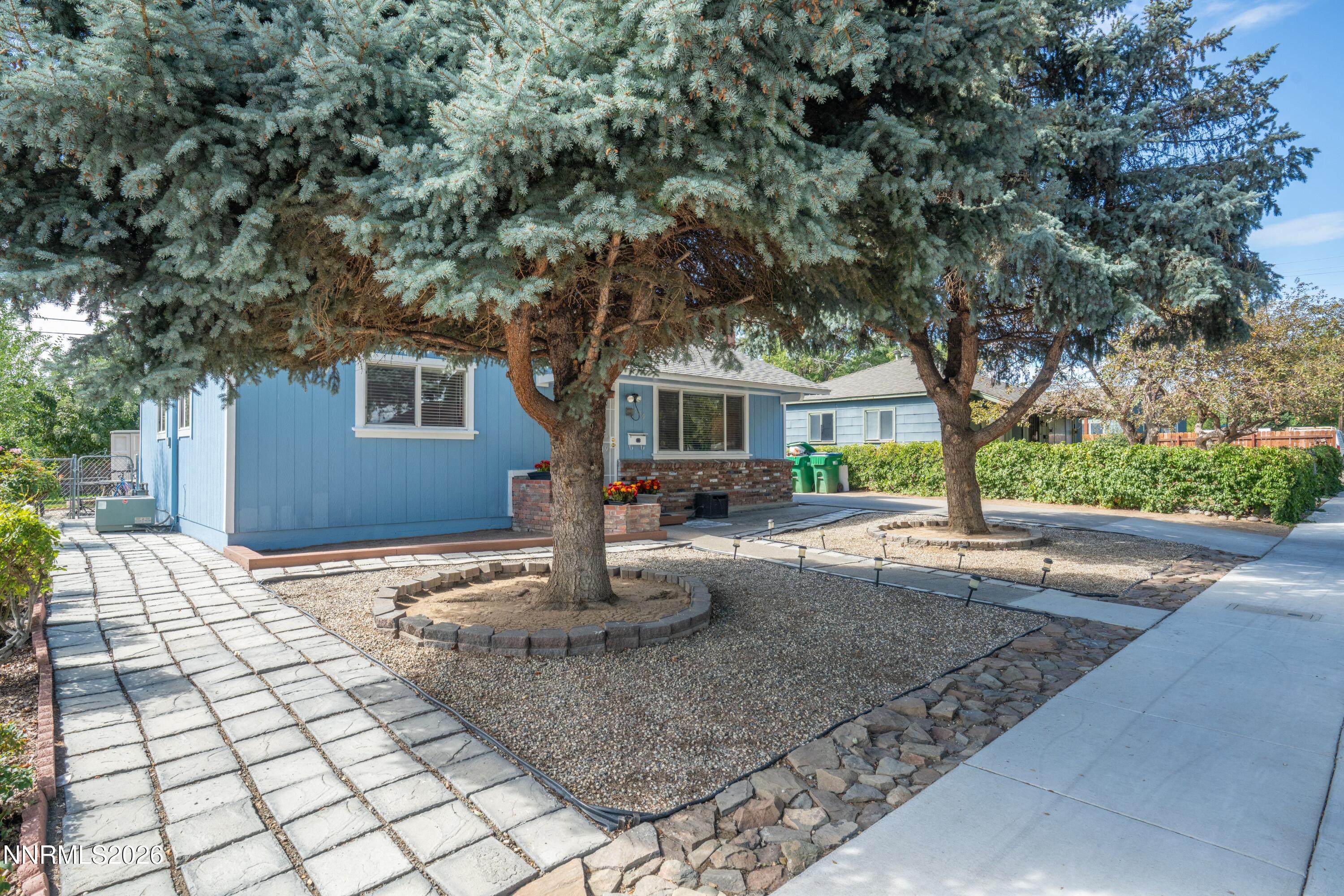 709 M Street Property Photo 3