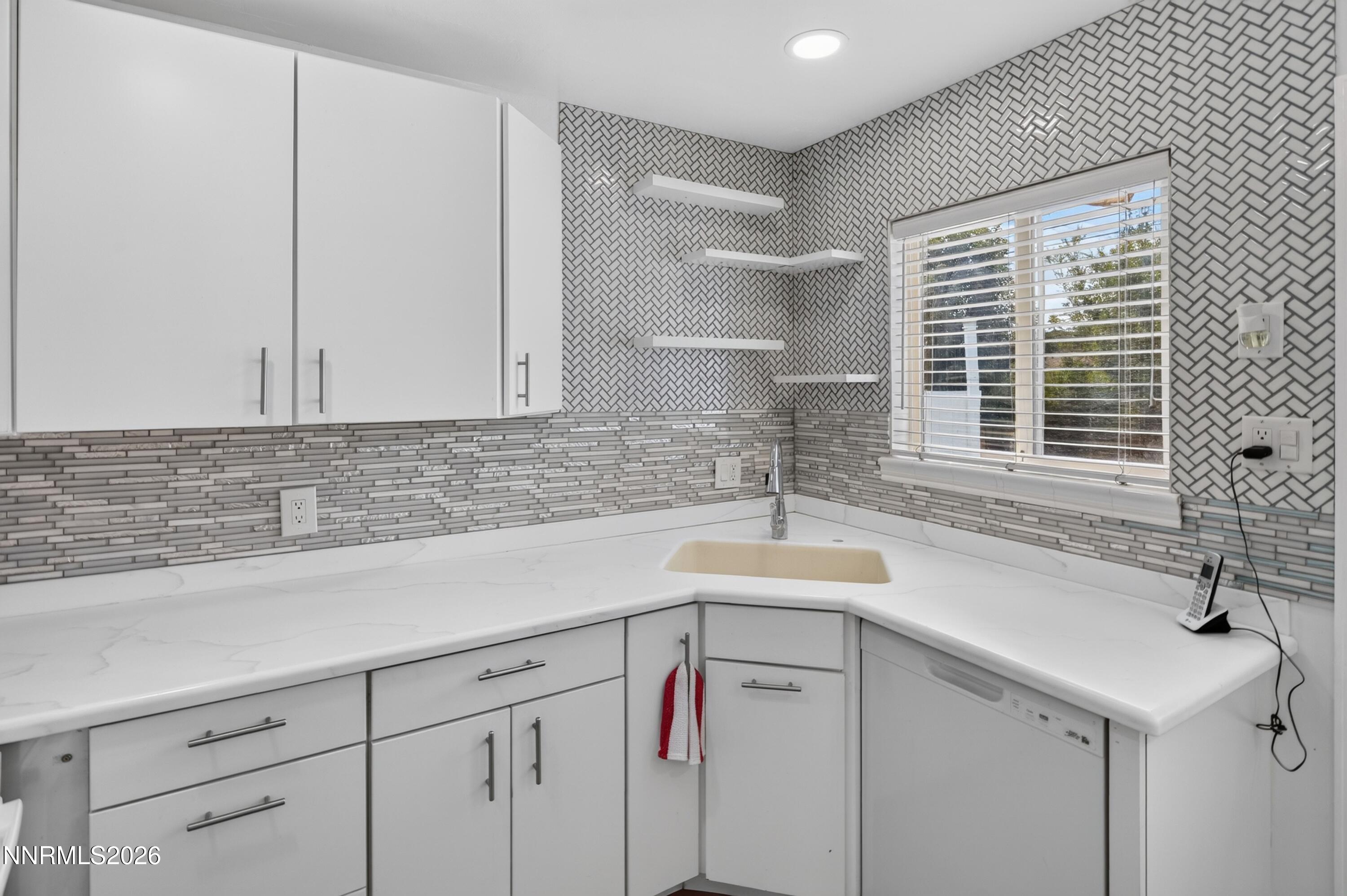 709 M Street Property Photo 18