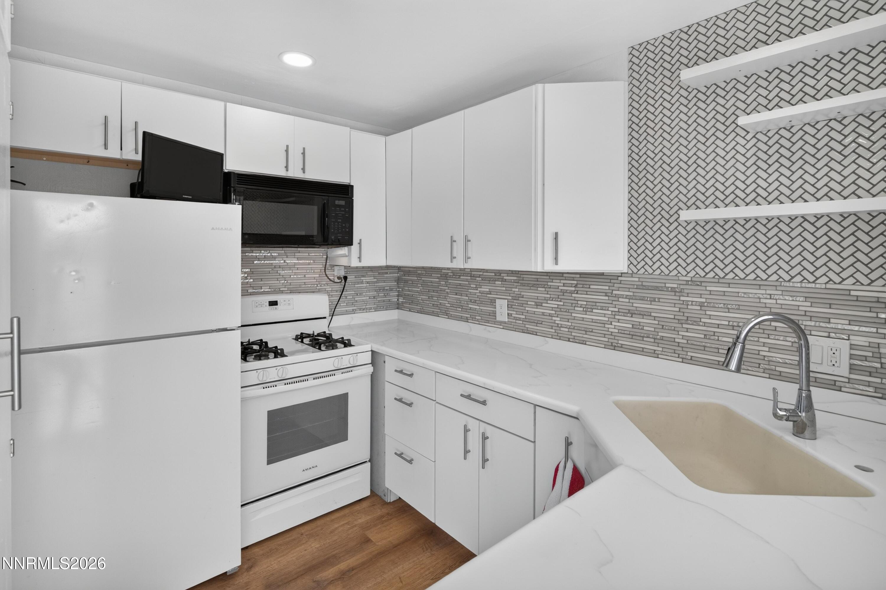 709 M Street Property Photo 21