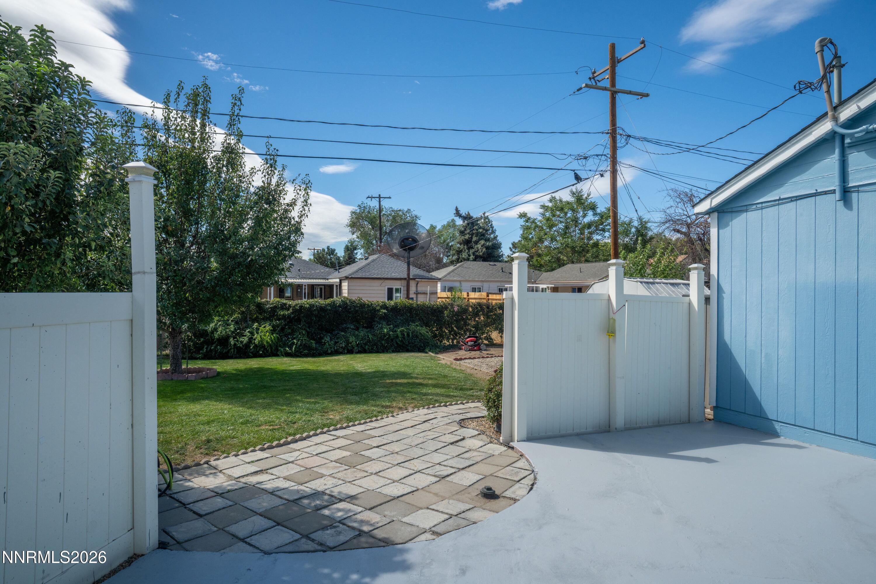 709 M Street Property Photo 27