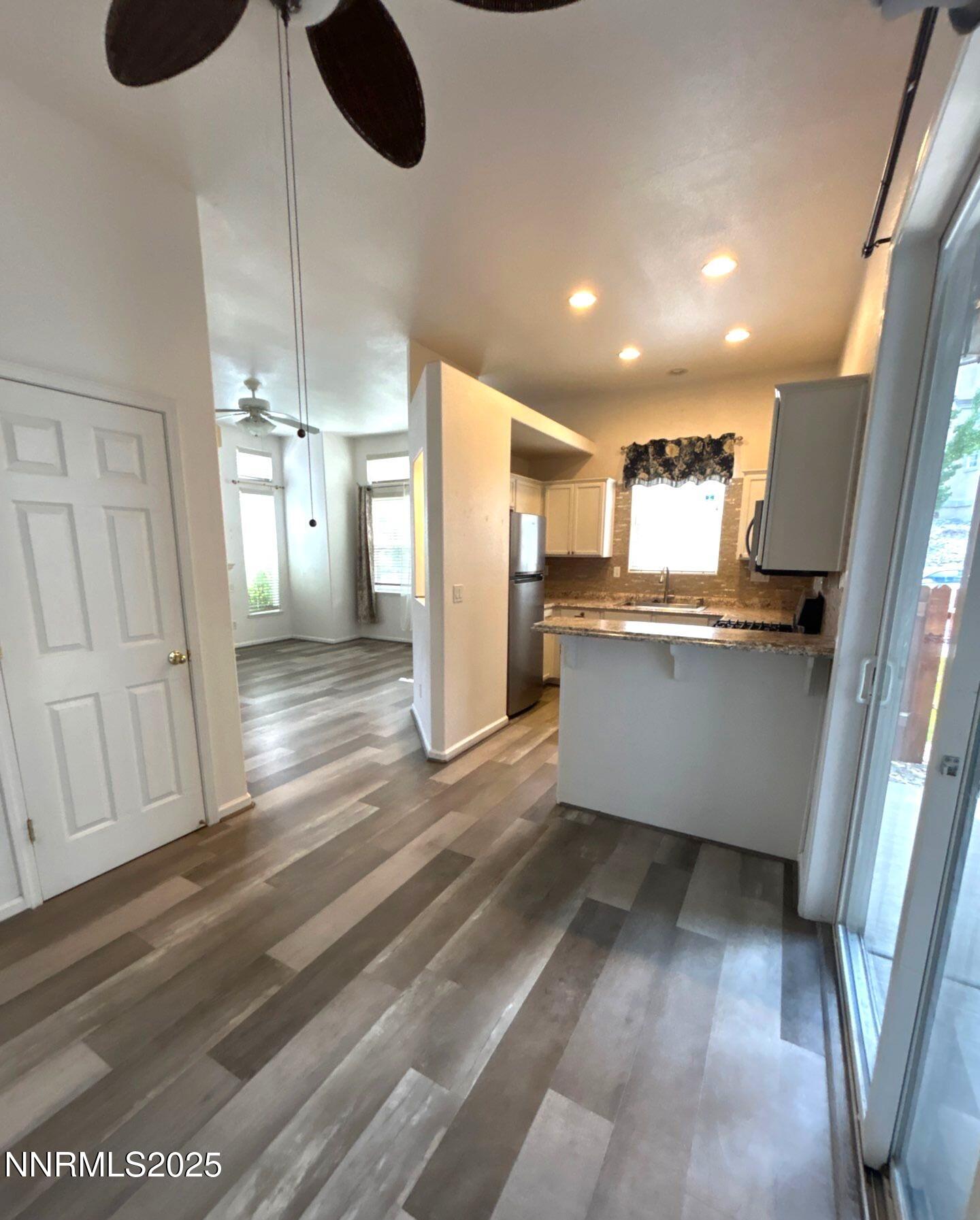 3498 Mashie Drive Property Photo 6