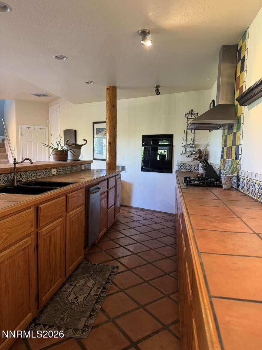 1547 Kestrel Court Property Photo 32