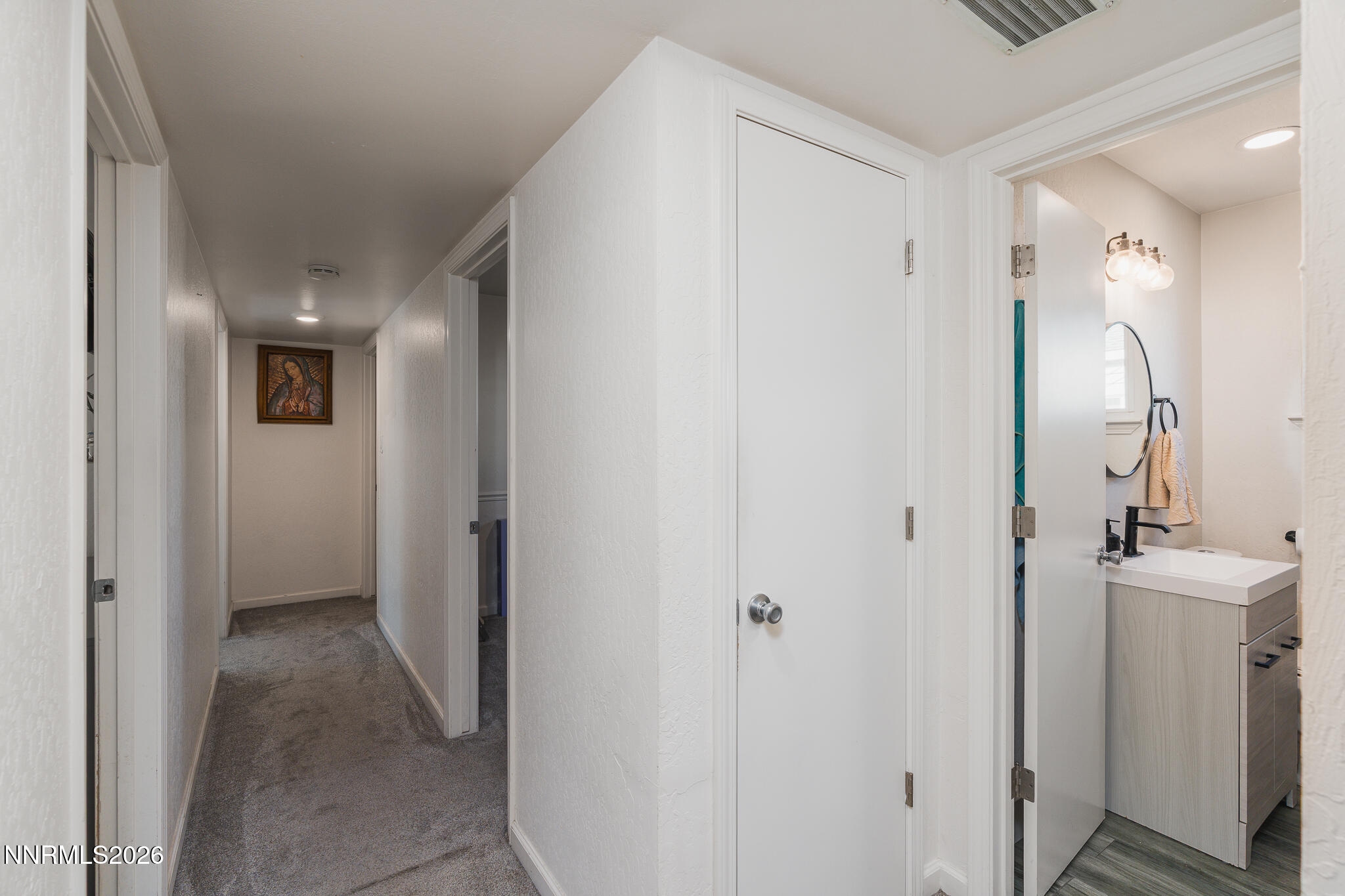 1460 Russell Way Property Photo 14