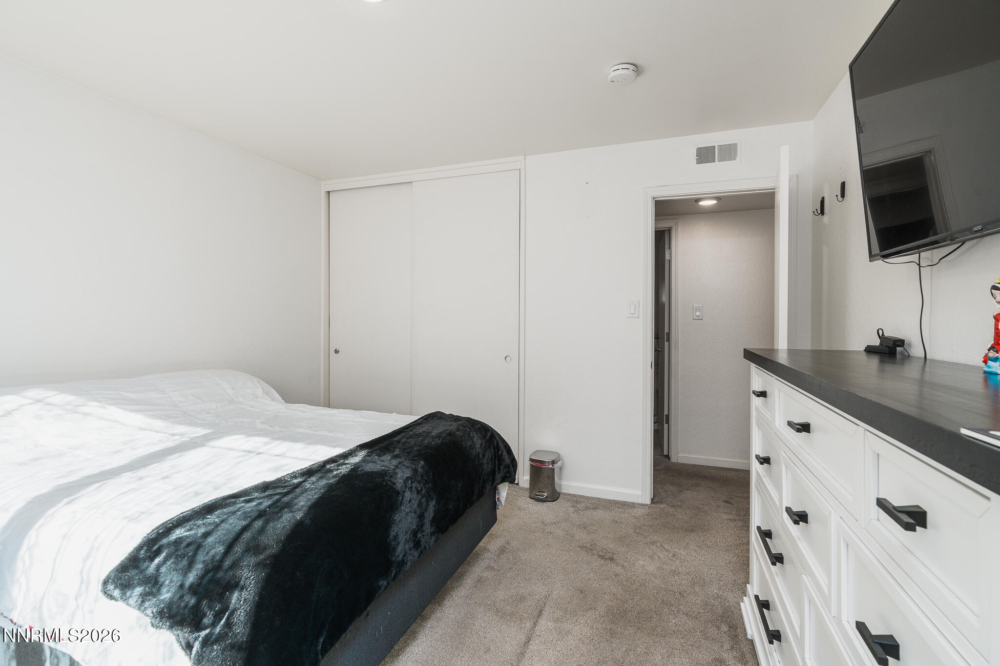 1460 Russell Way Property Photo 15