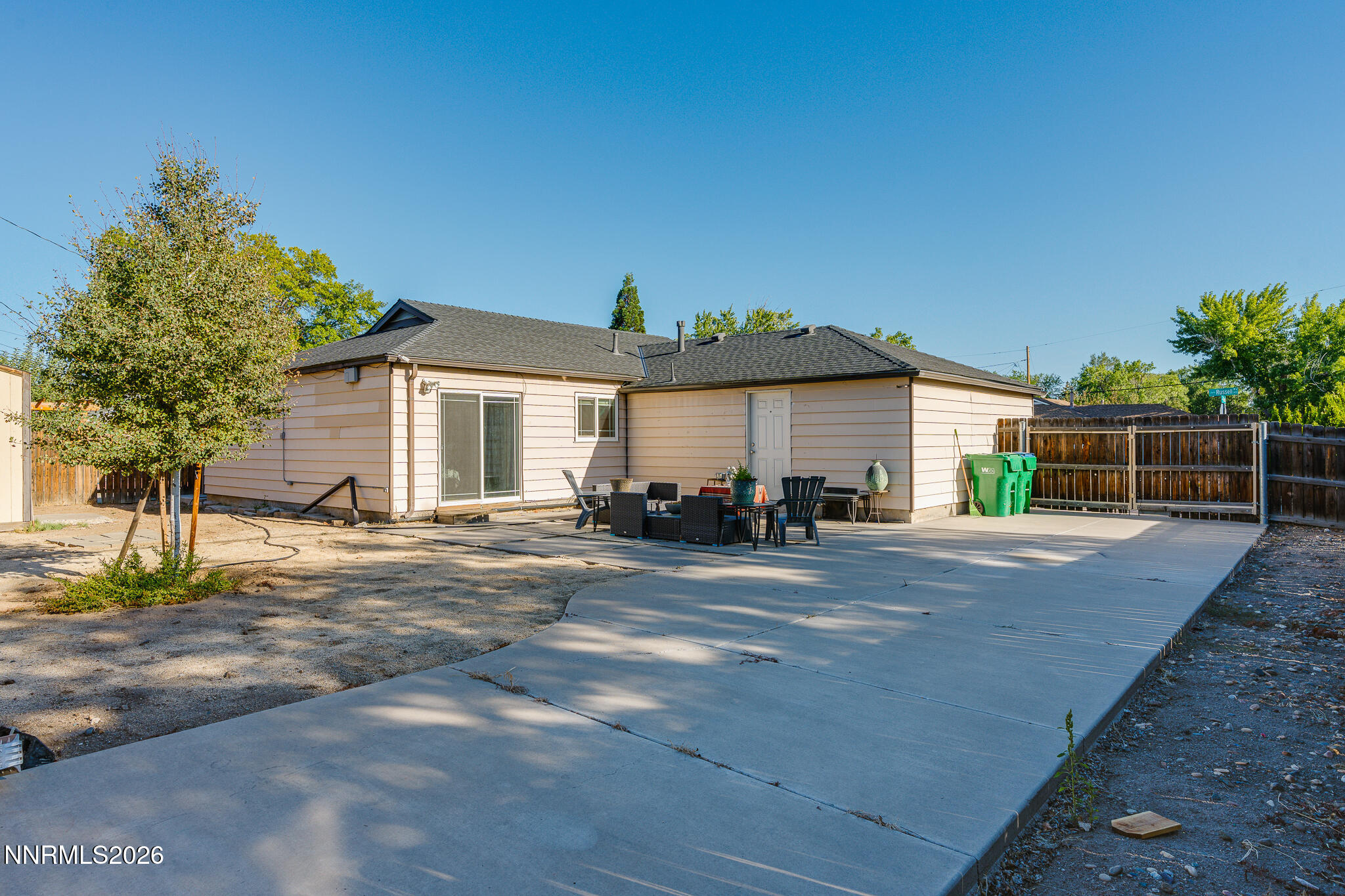 1460 Russell Way Property Photo 26