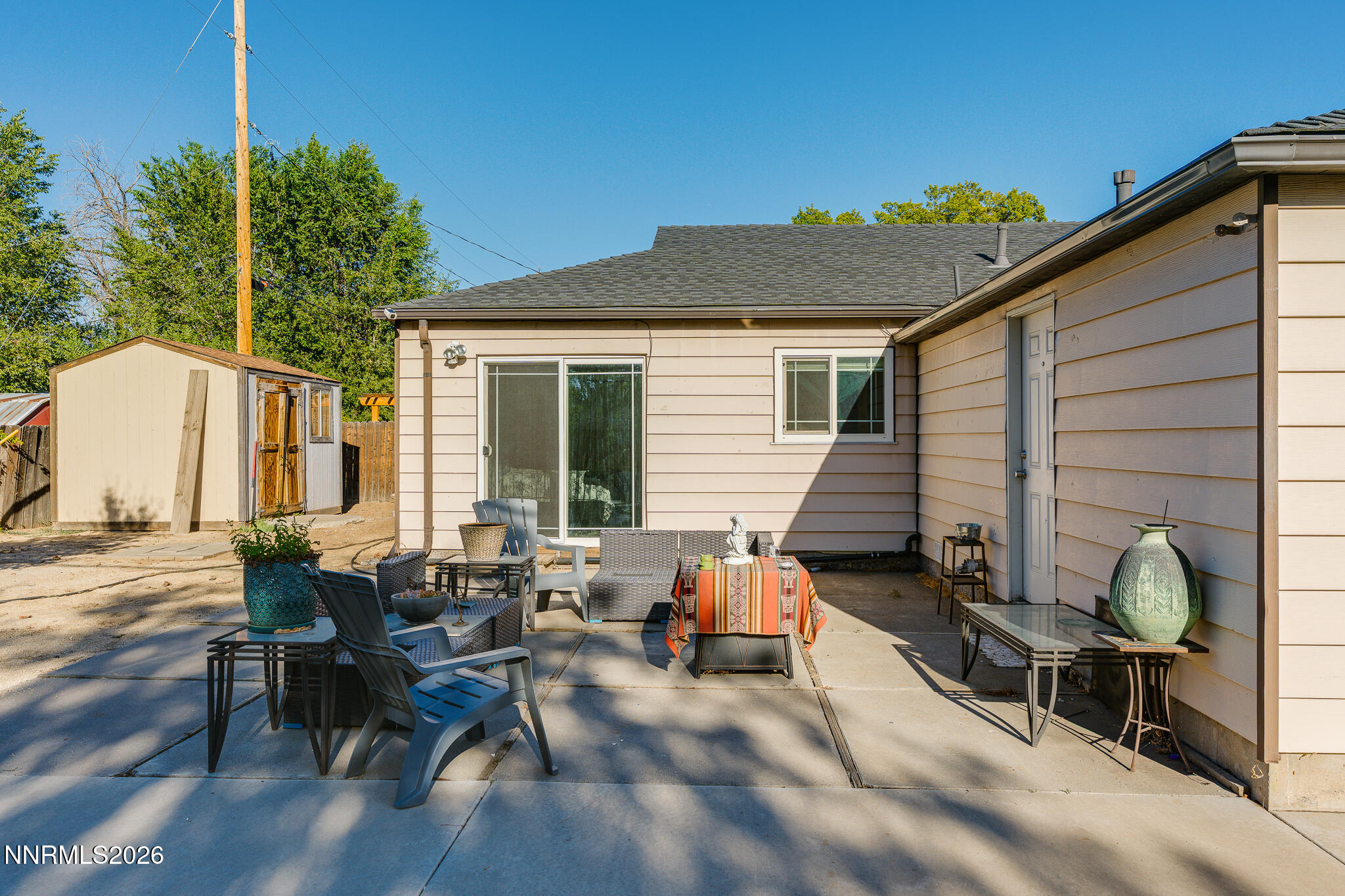 1460 Russell Way Property Photo 27