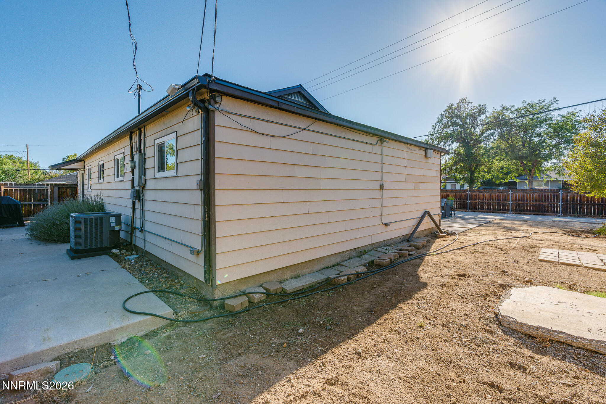 1460 Russell Way Property Photo 31