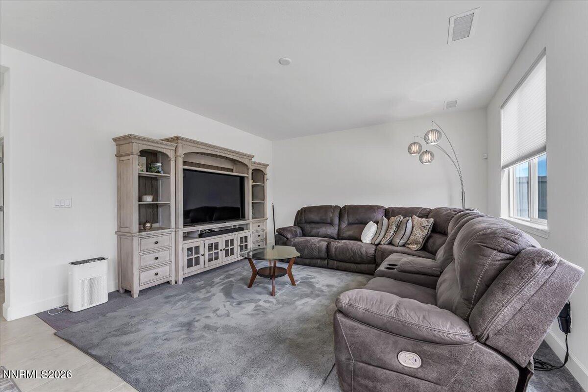 6936 White River Way Property Photo 9