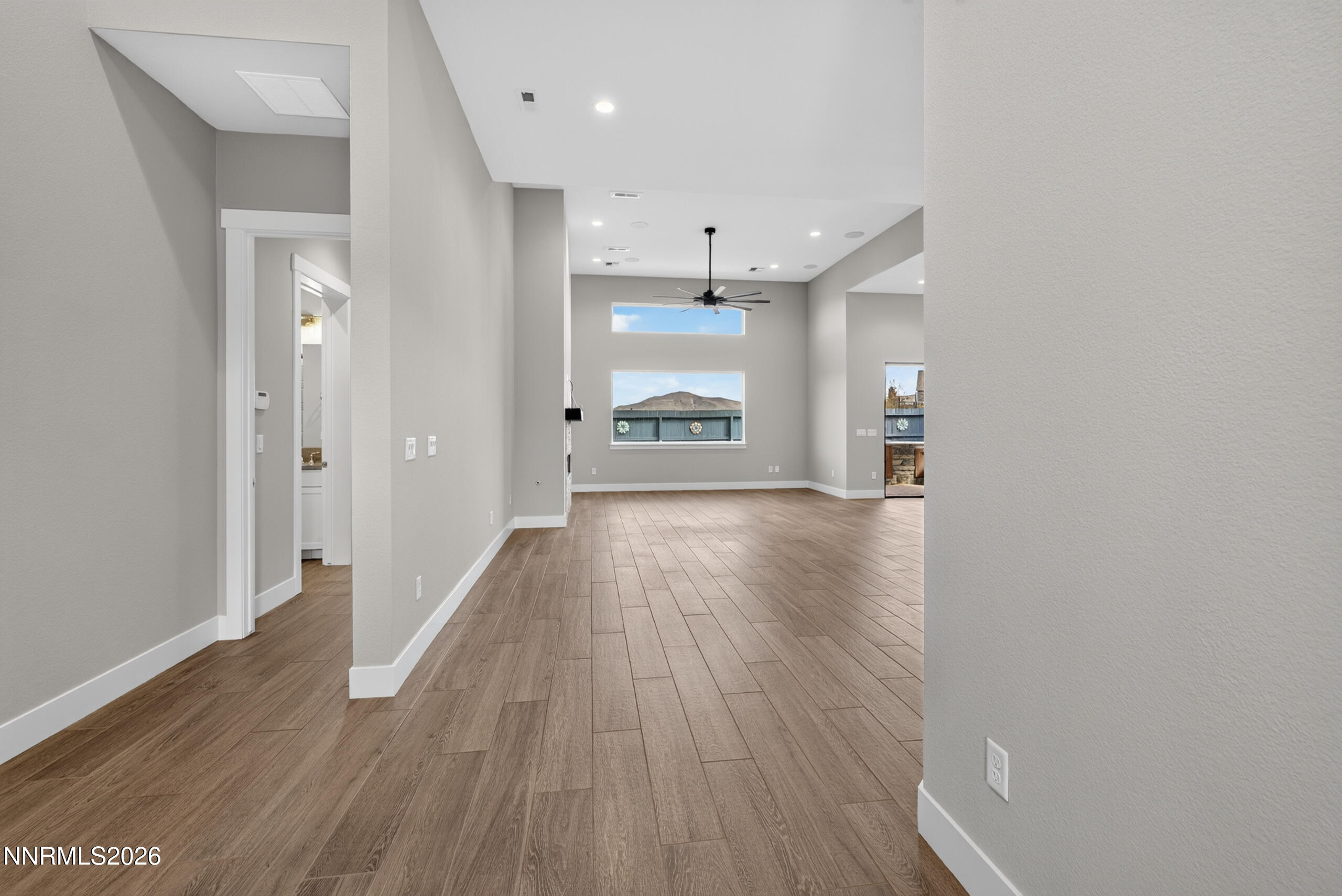 2959 Saddle Peak Drive Property Photo 5