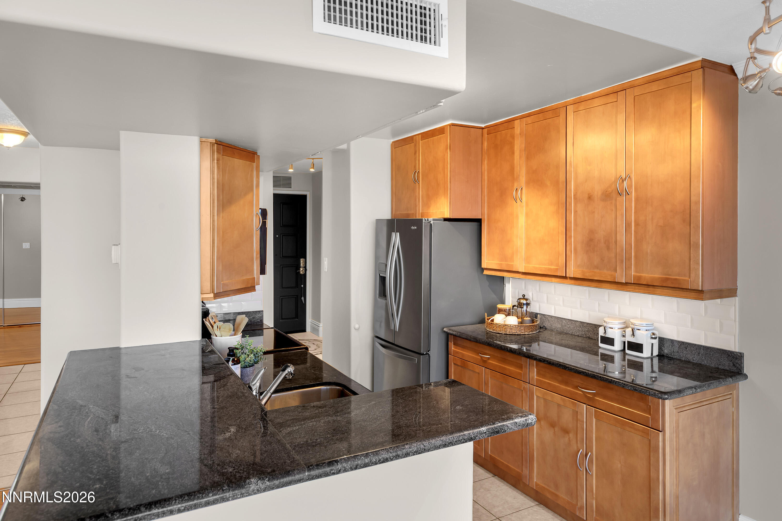 100 N Arlington Avenue Unit 12k Property Photo 10