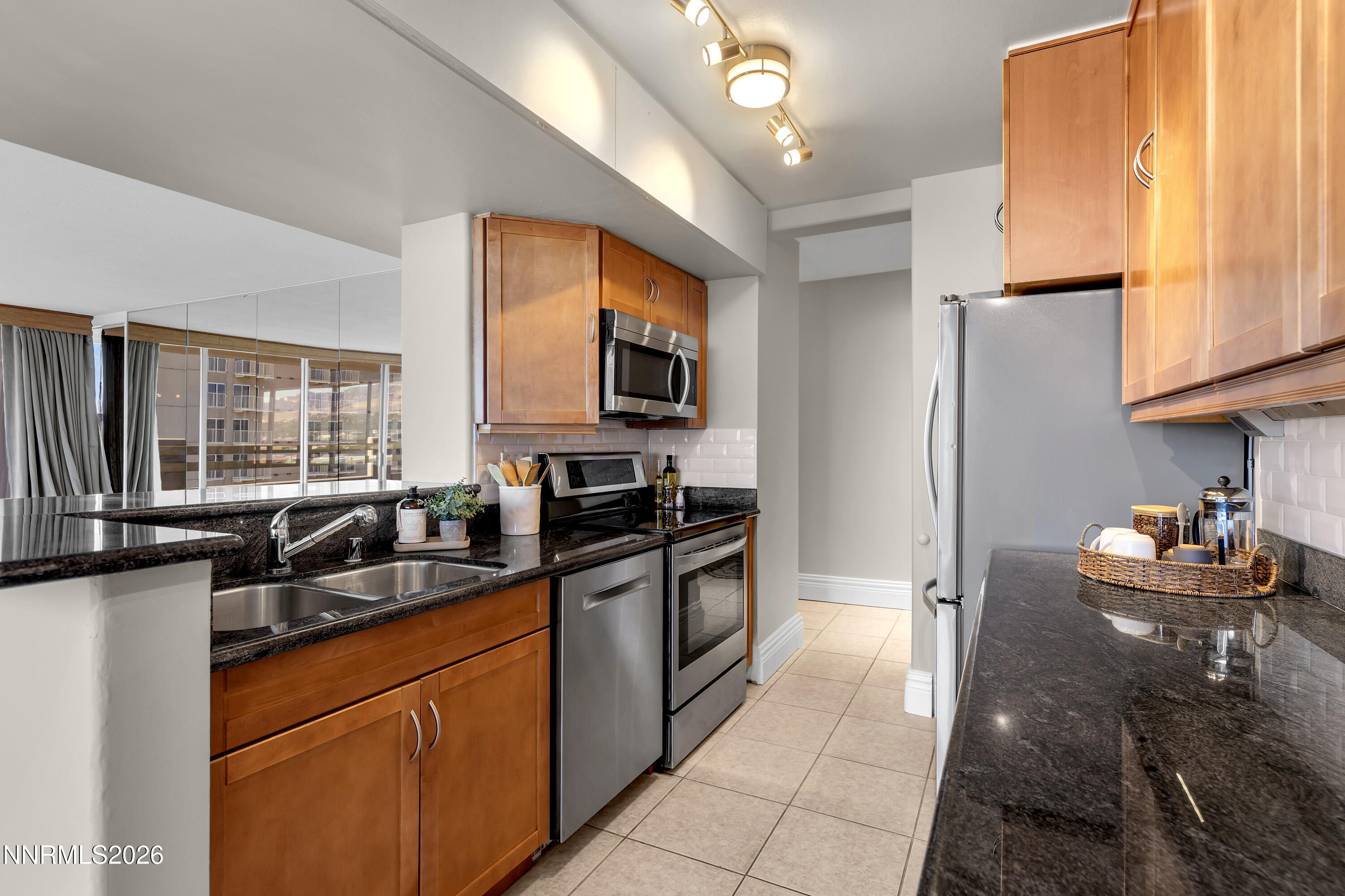 100 N Arlington Avenue Unit 12k Property Photo 11