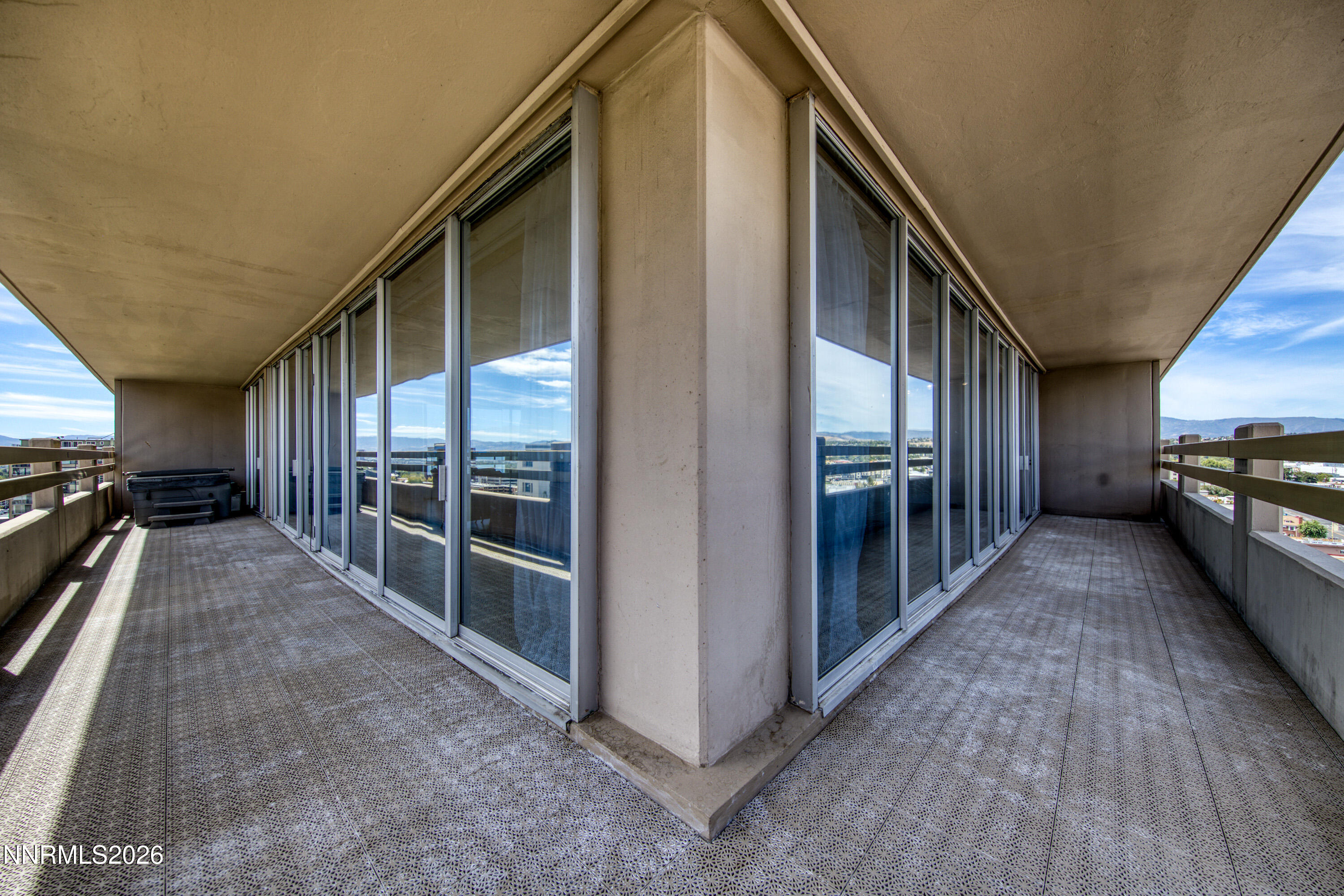 100 N Arlington Avenue Unit 12k Property Photo 23