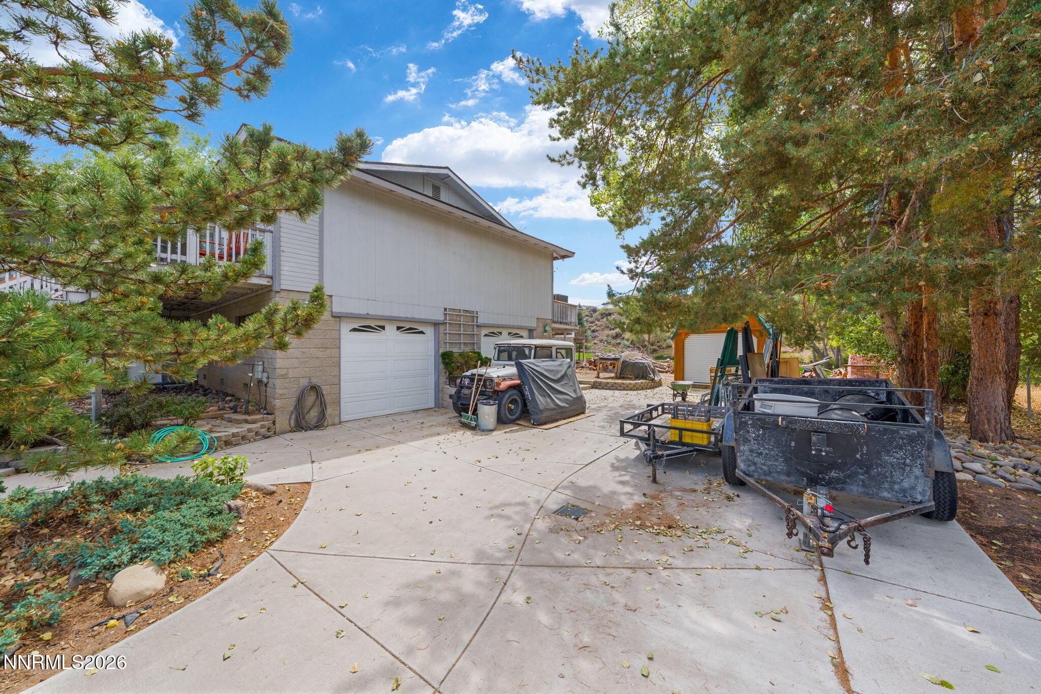 1010 Fairway Drive Property Photo 3