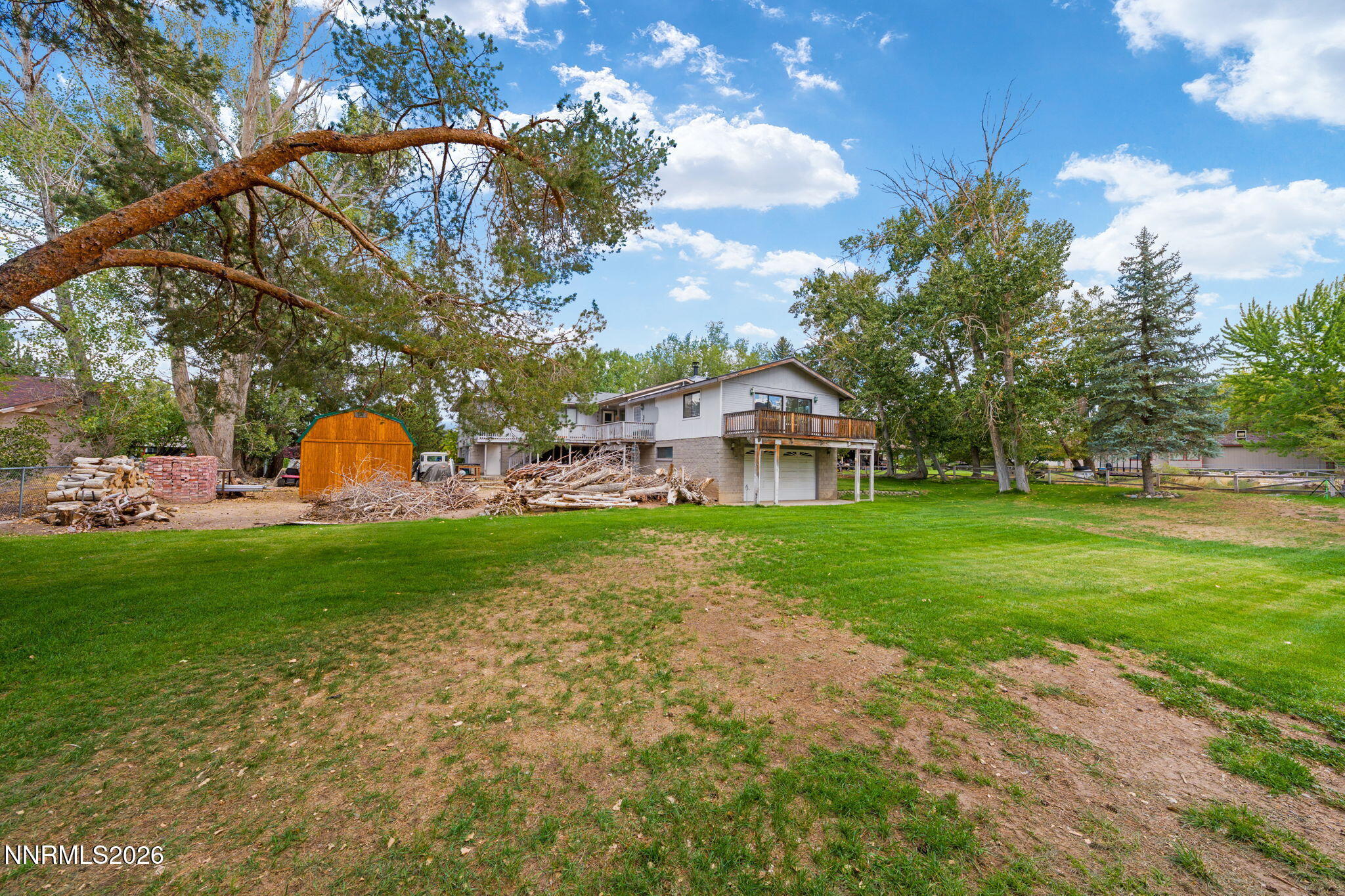 1010 Fairway Drive Property Photo 4