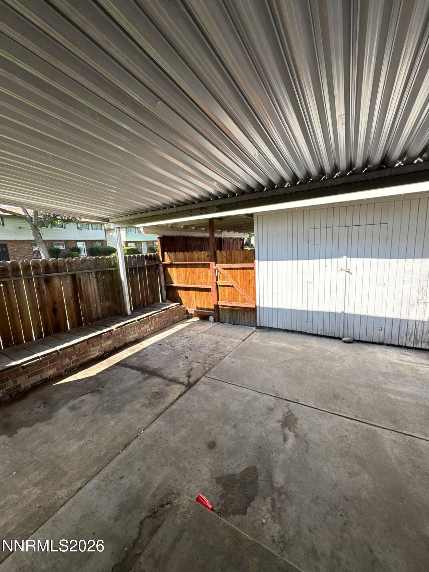 223 Smithridge Park Property Photo 4