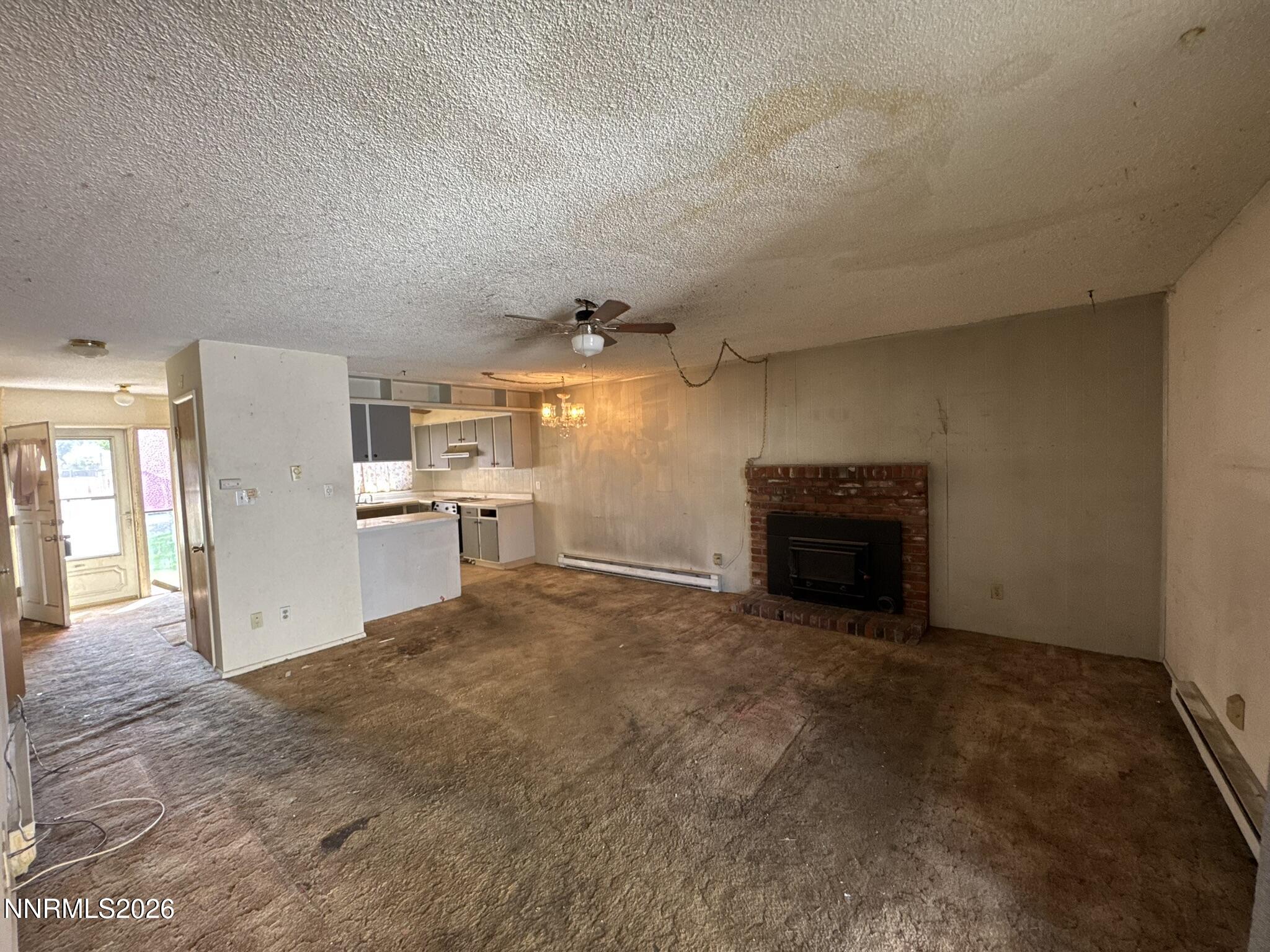 223 Smithridge Park Property Photo 9