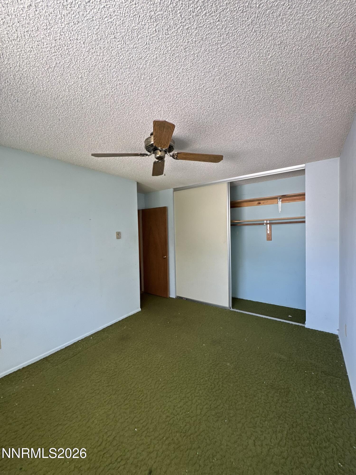 223 Smithridge Park Property Photo 14