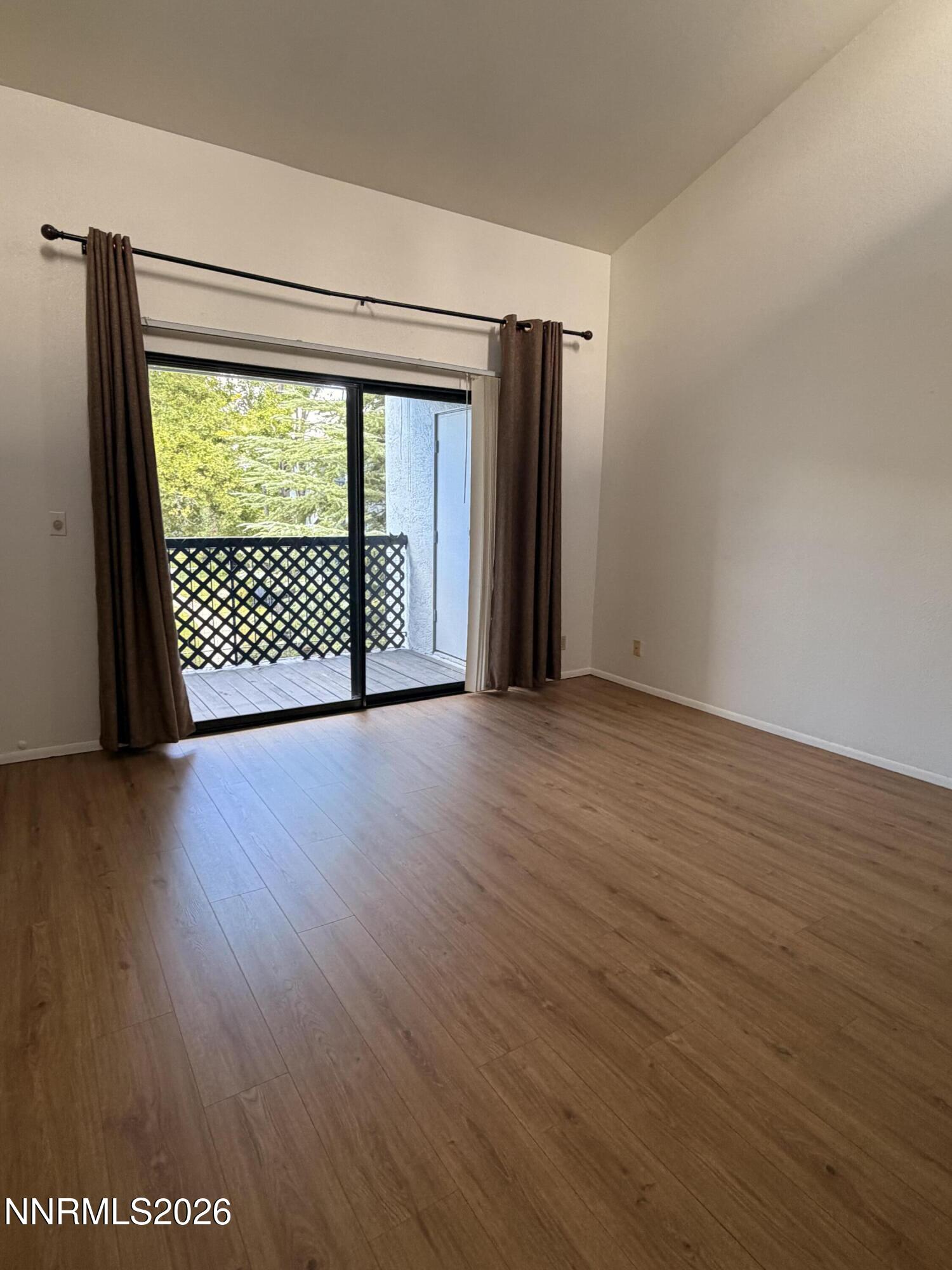 2750 Plumas Street Apt 320 Property Photo 8