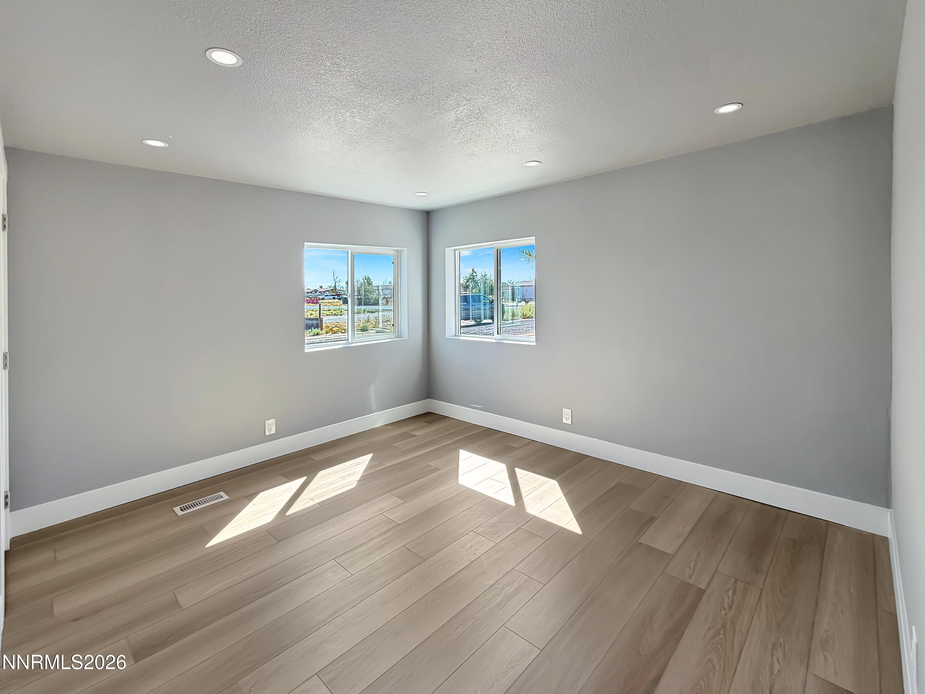 5510 Vanessa Drive Property Photo 14