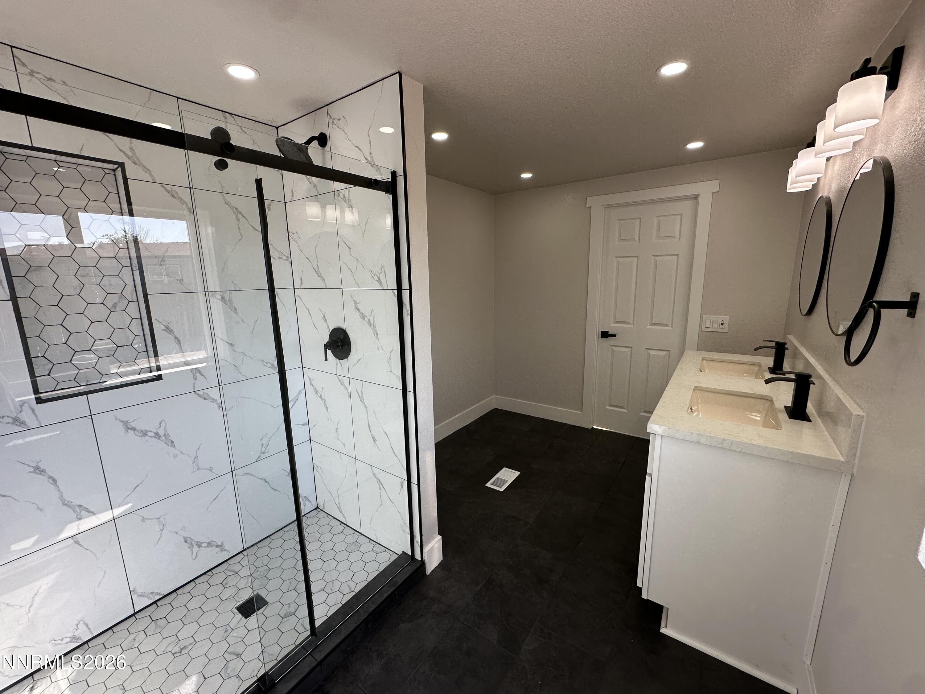 5510 Vanessa Drive Property Photo 18