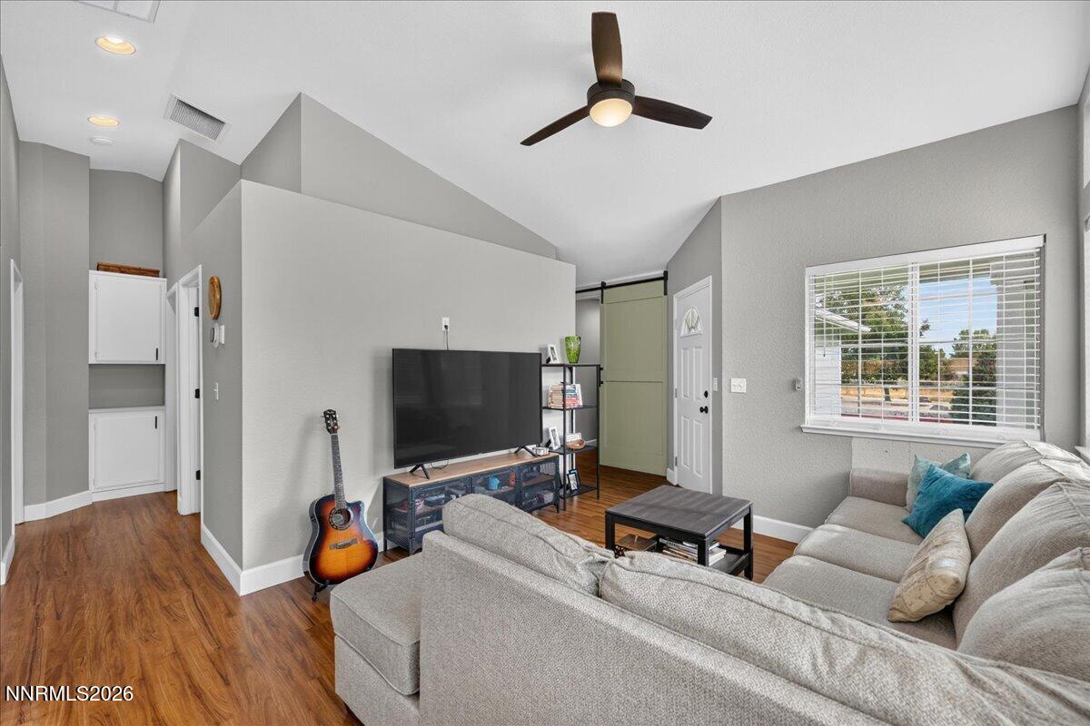 7559 Water View Way Property Photo 8
