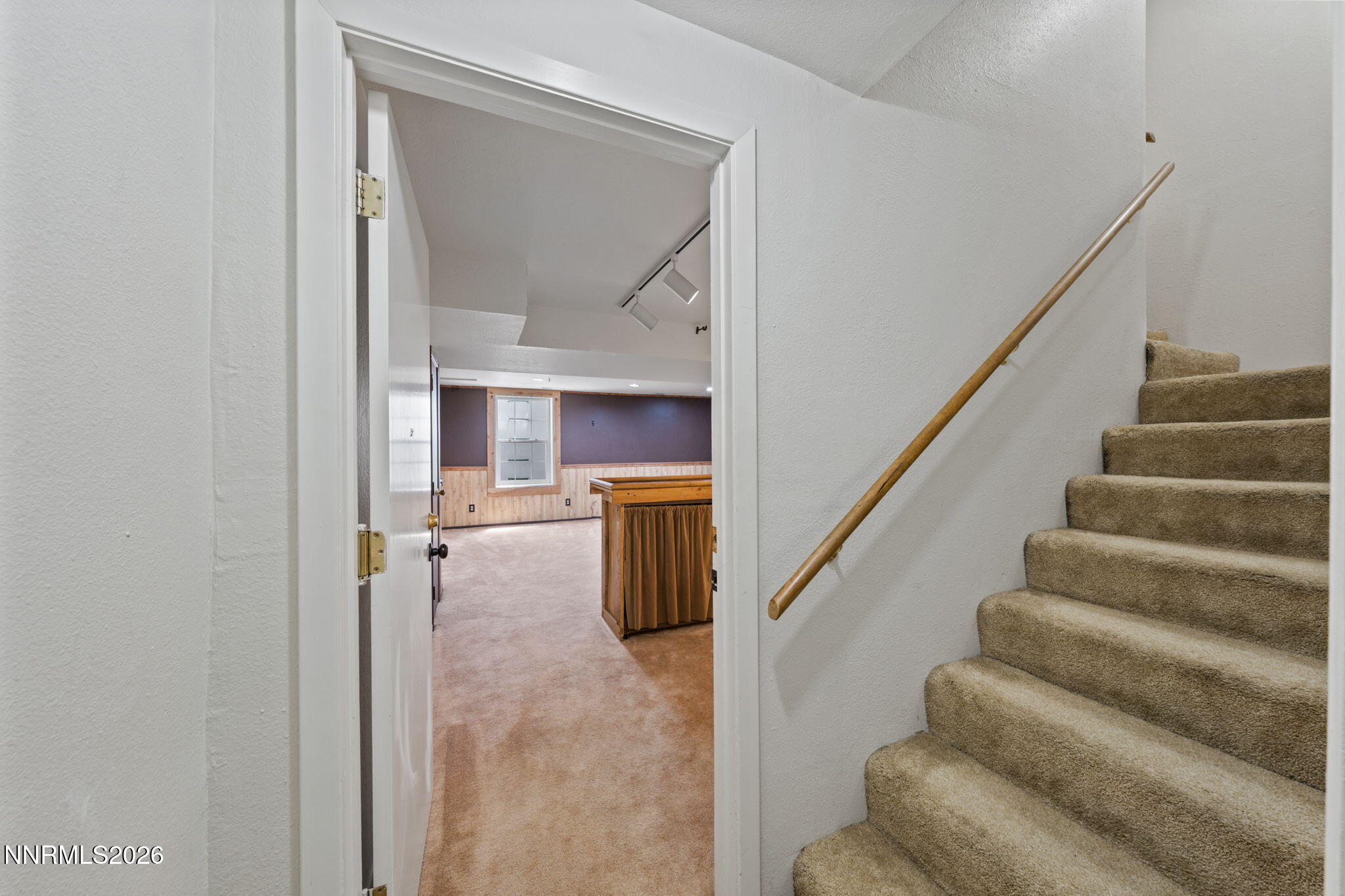 1945 Lakeside Drive Property Photo 41