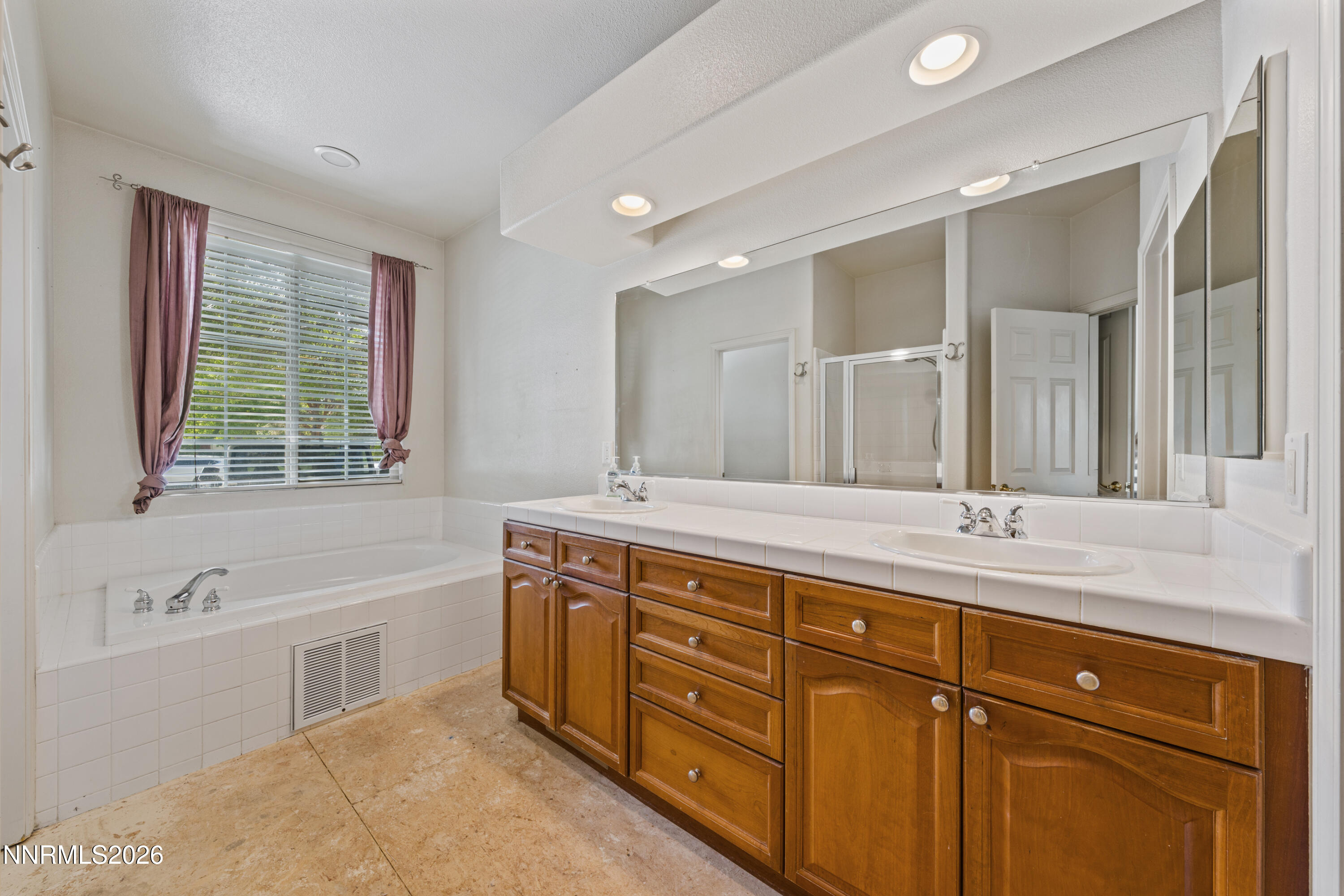 2782 Silverton Way Property Photo 26