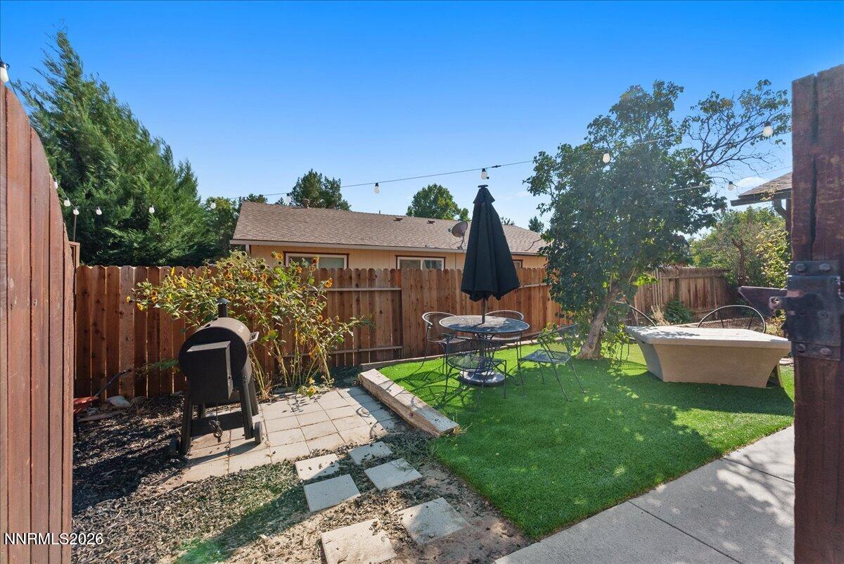 2765 Springland Drive Property Photo 2