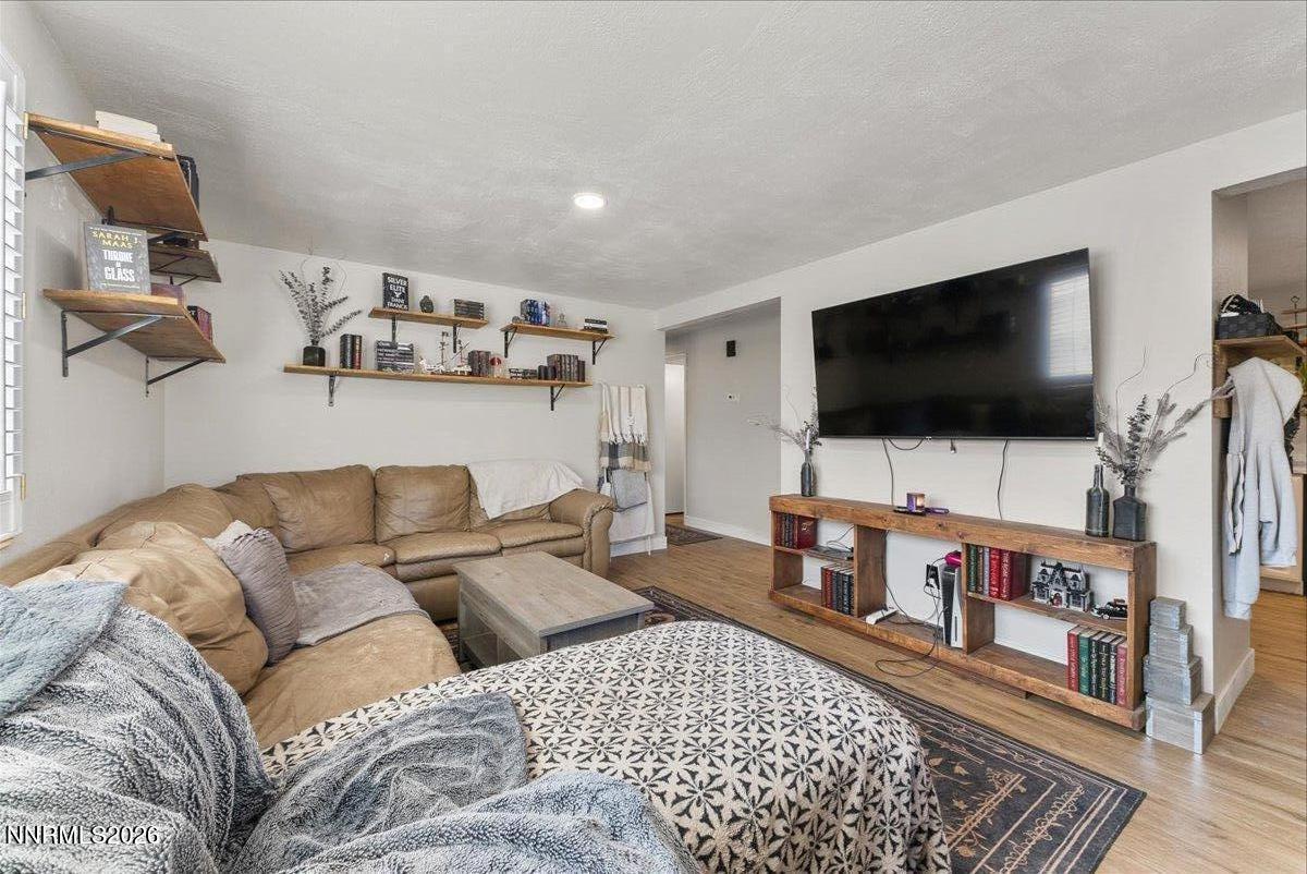 2765 Springland Drive Property Photo 4