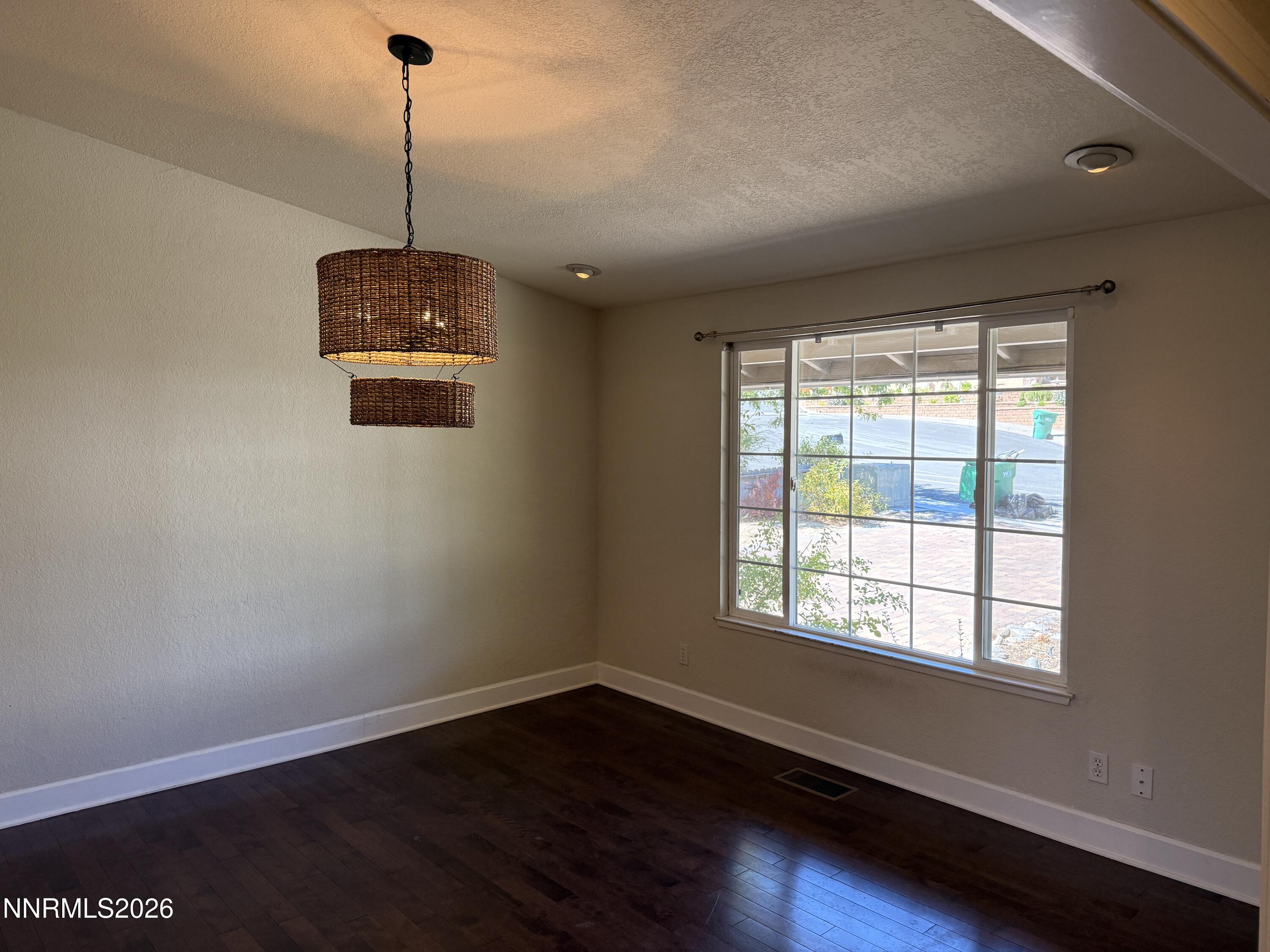 1440 Joanie Court Property Photo 3