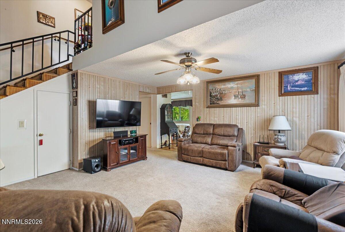 2580 Meadowbrook Lane Property Photo 6