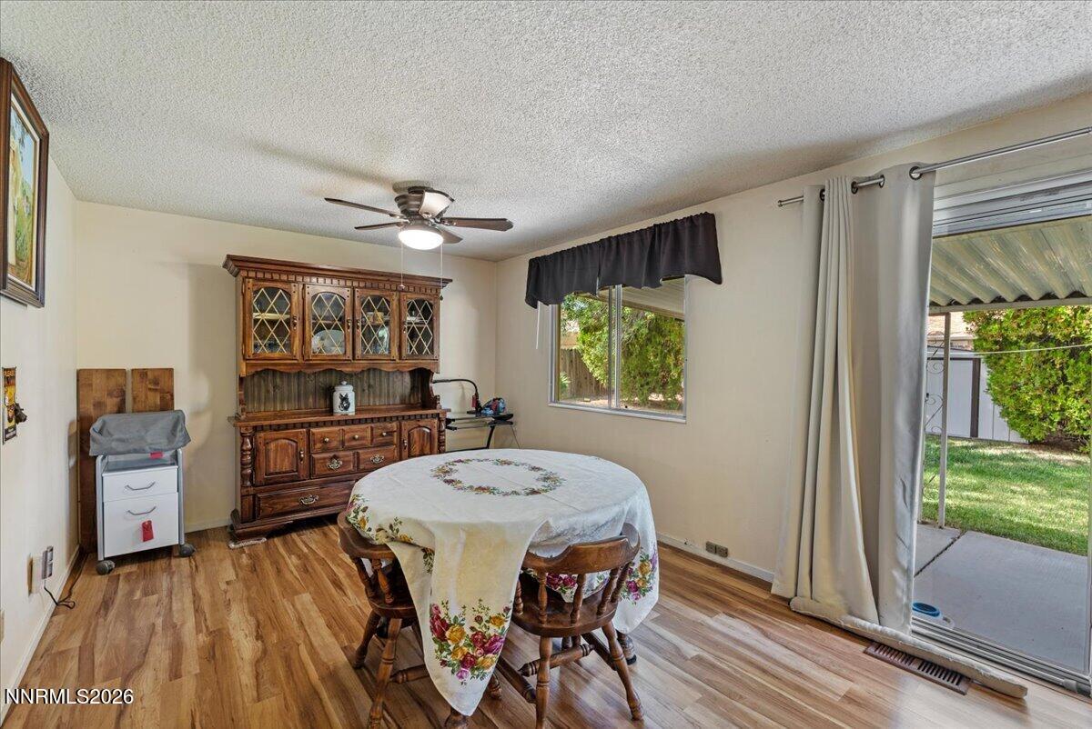 2580 Meadowbrook Lane Property Photo 7