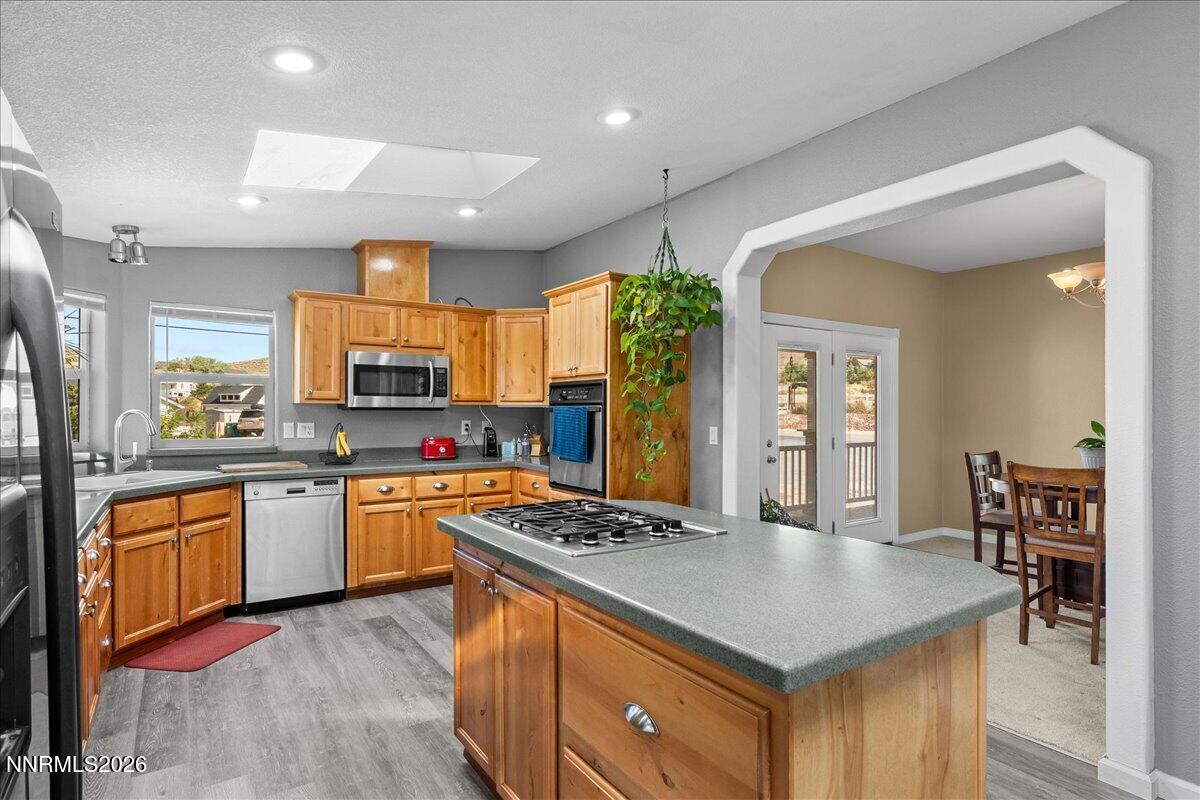 320 Mcclellan Drive Property Photo 12