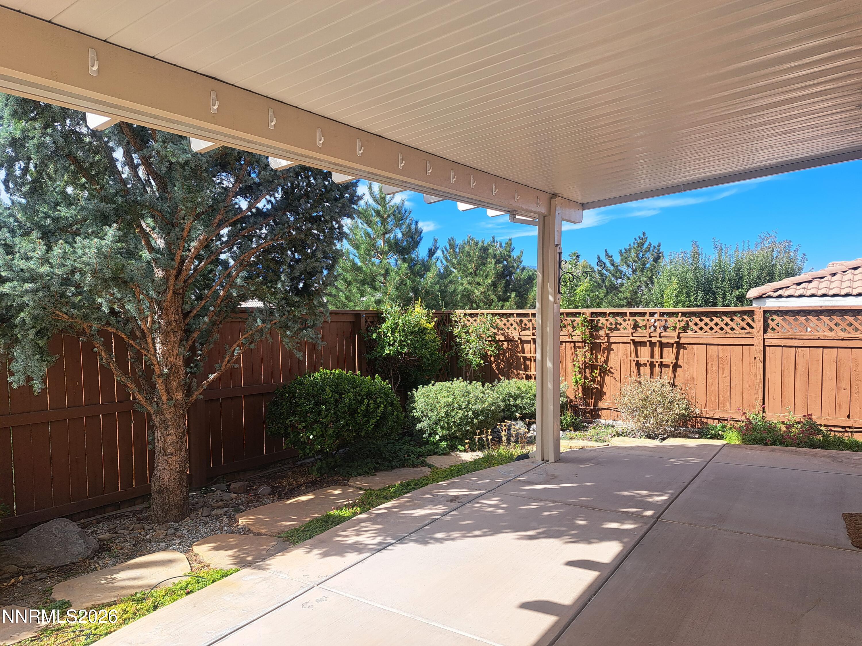 2345 Calabria Drive Property Photo 10