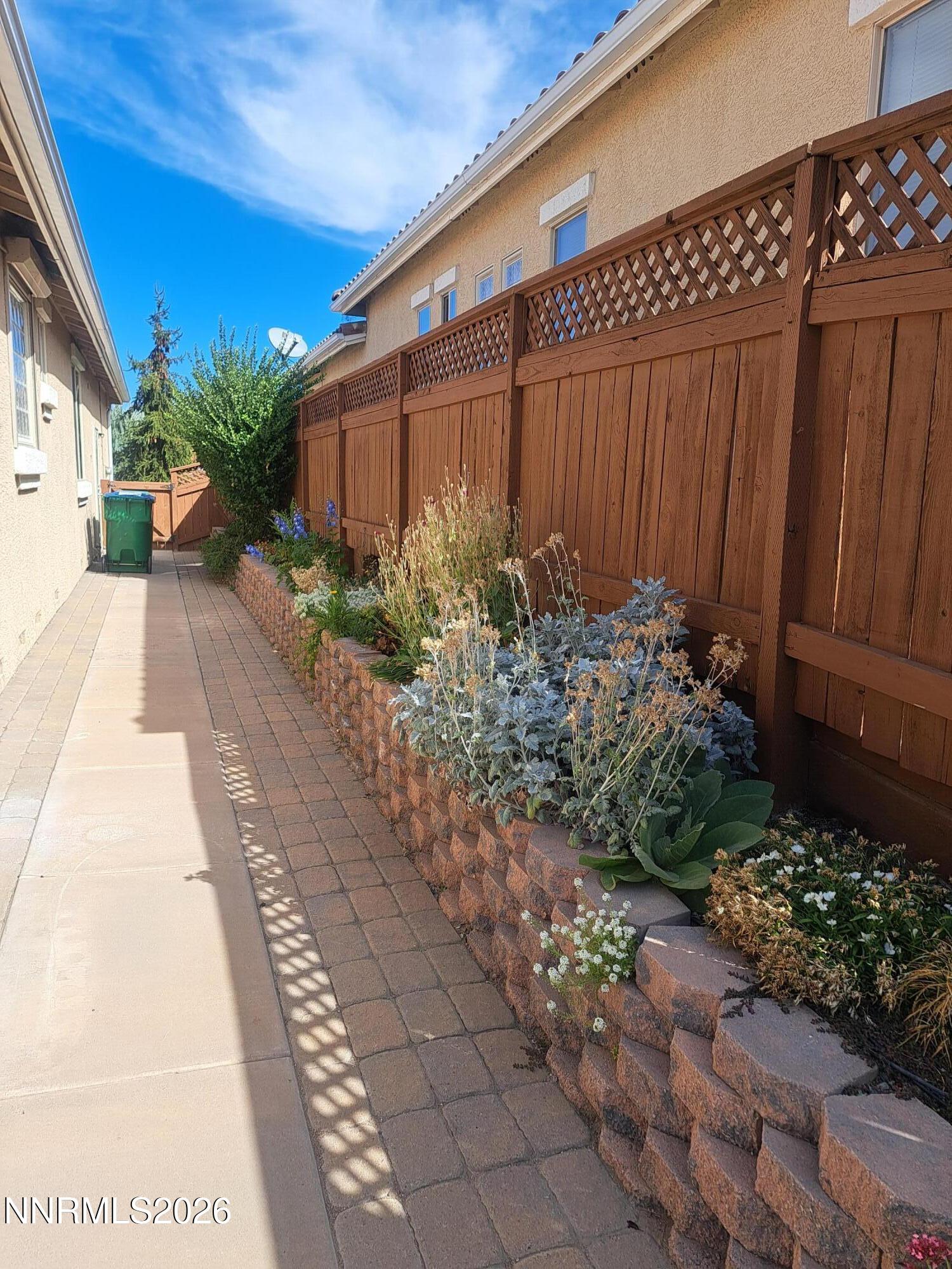 2345 Calabria Drive Property Photo 13