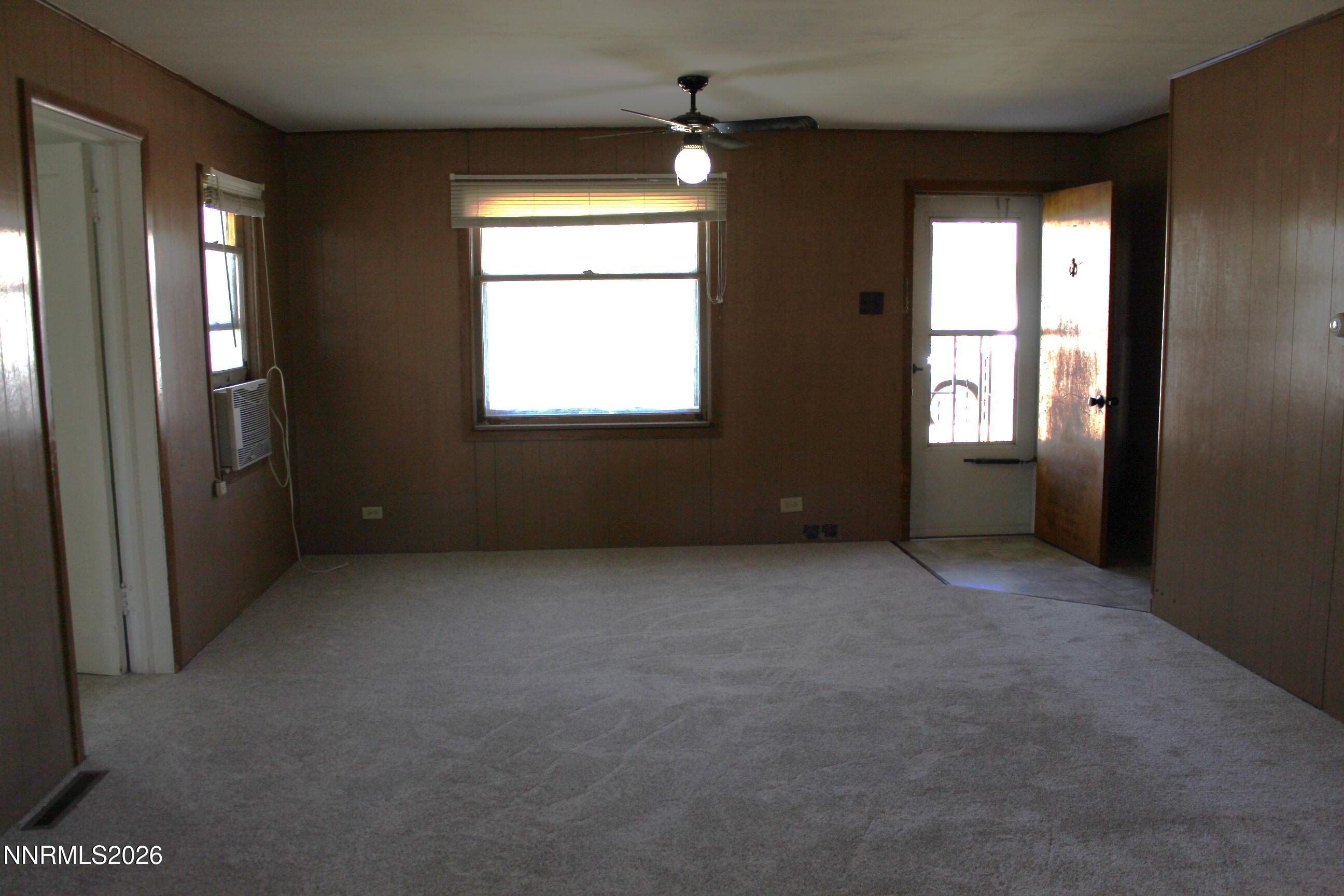 219 E 4th Street Property Photo 16