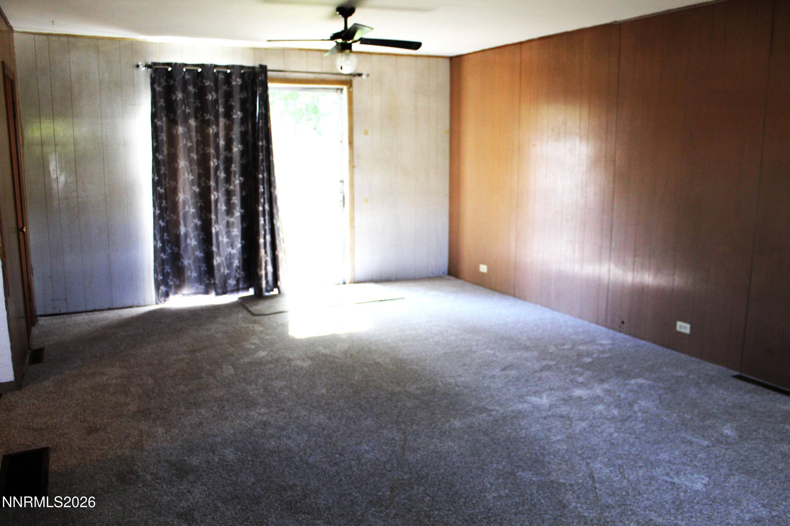 219 E 4th Street Property Photo 17