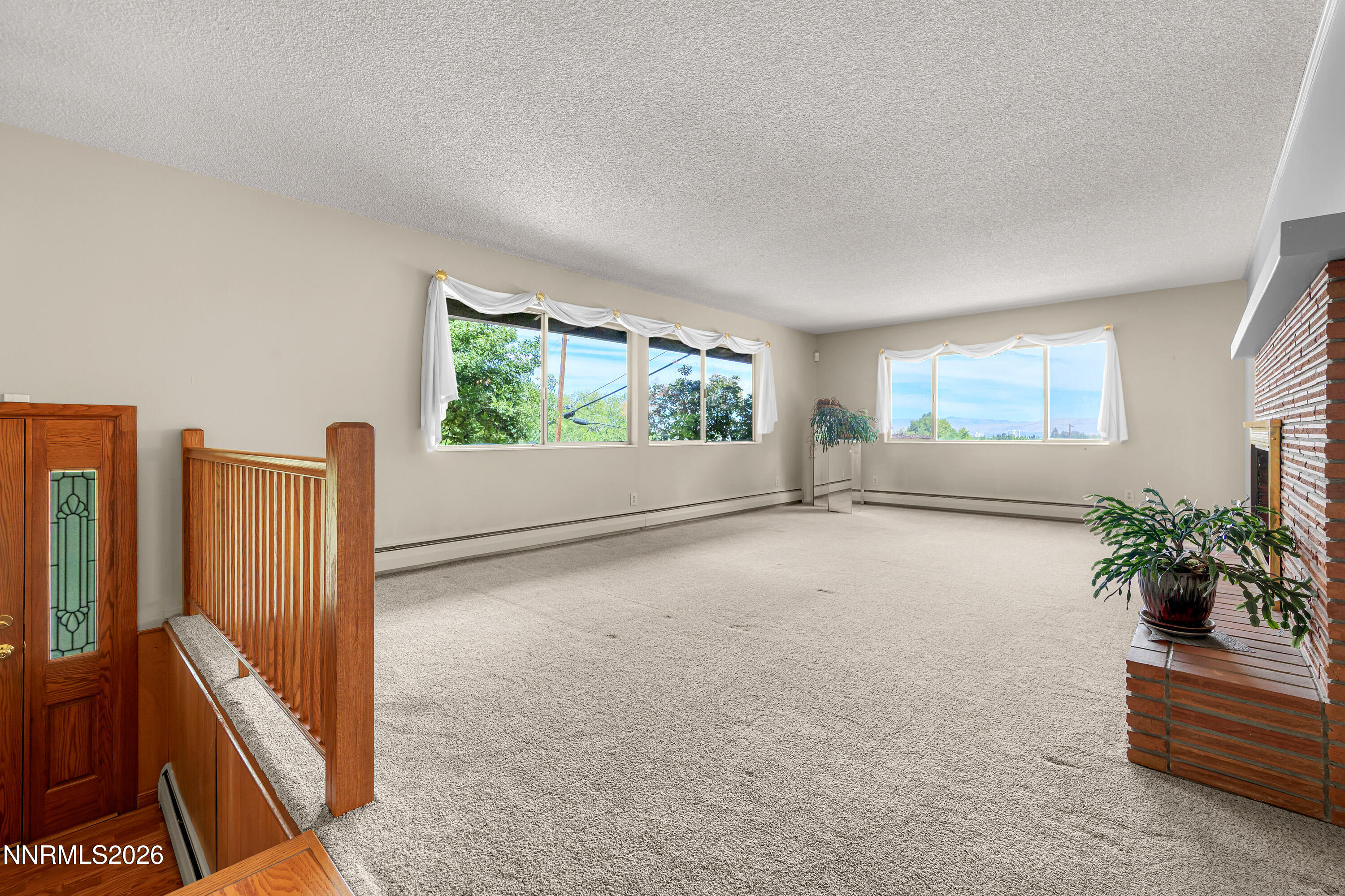 1990 Driscoll Drive Property Photo 2