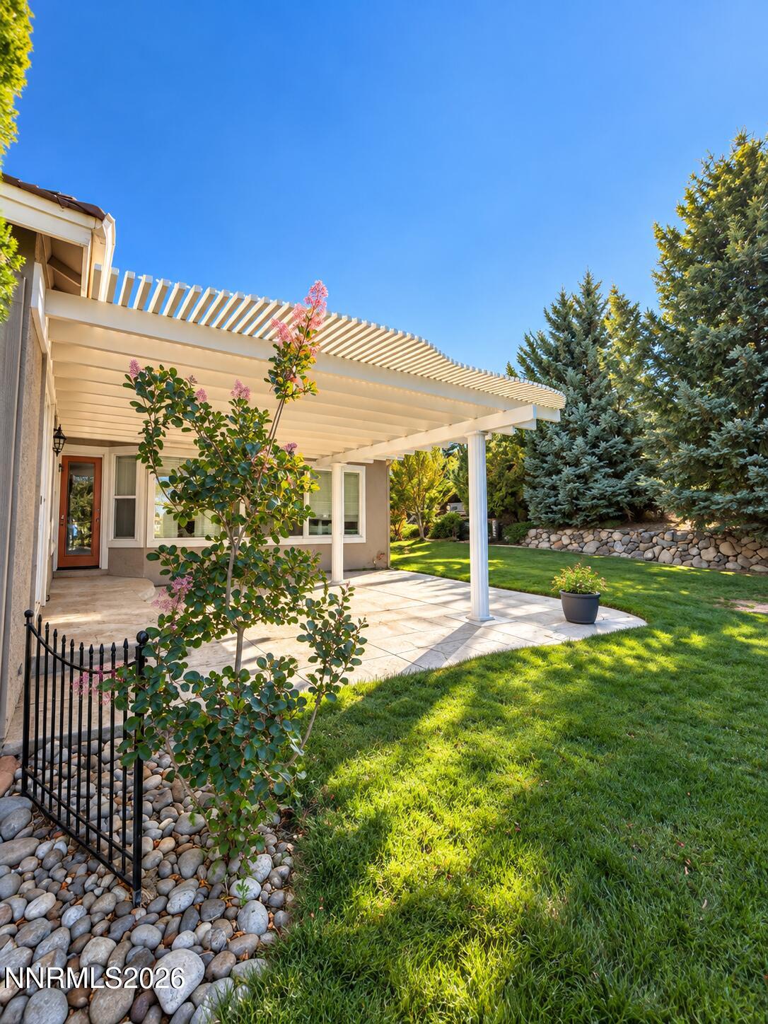 1220 Mesa Circle Property Photo 4