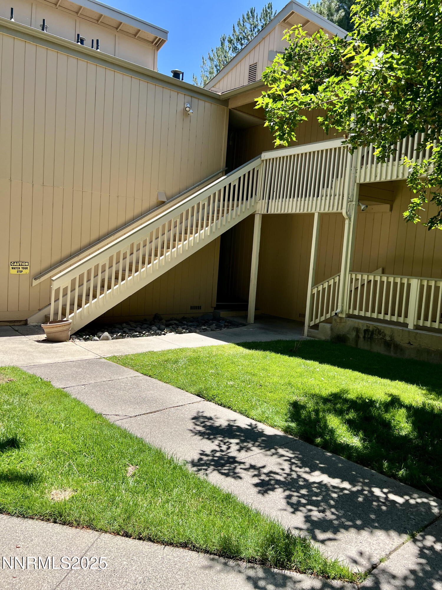 260011888 Property Photo 2
