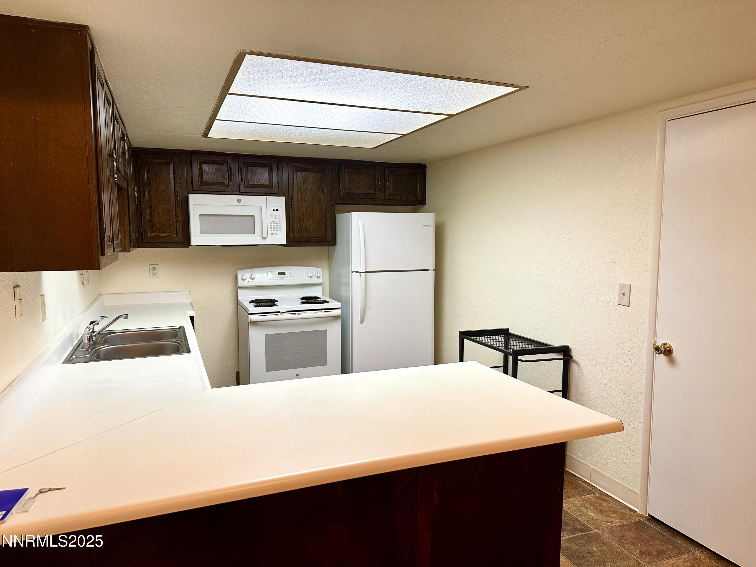 260011888 Property Photo 6